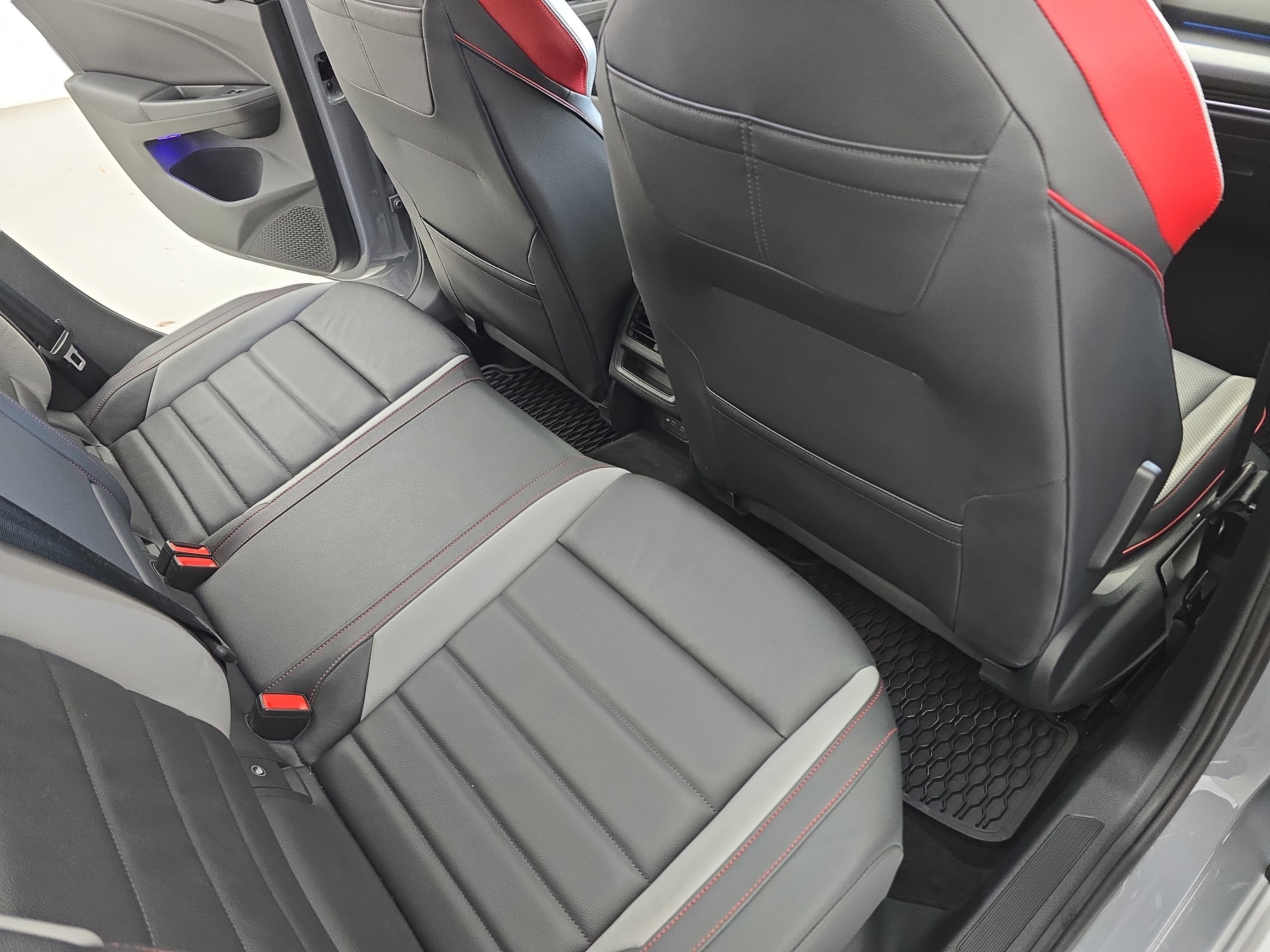 2023 Volkswagen Golf GTI SE