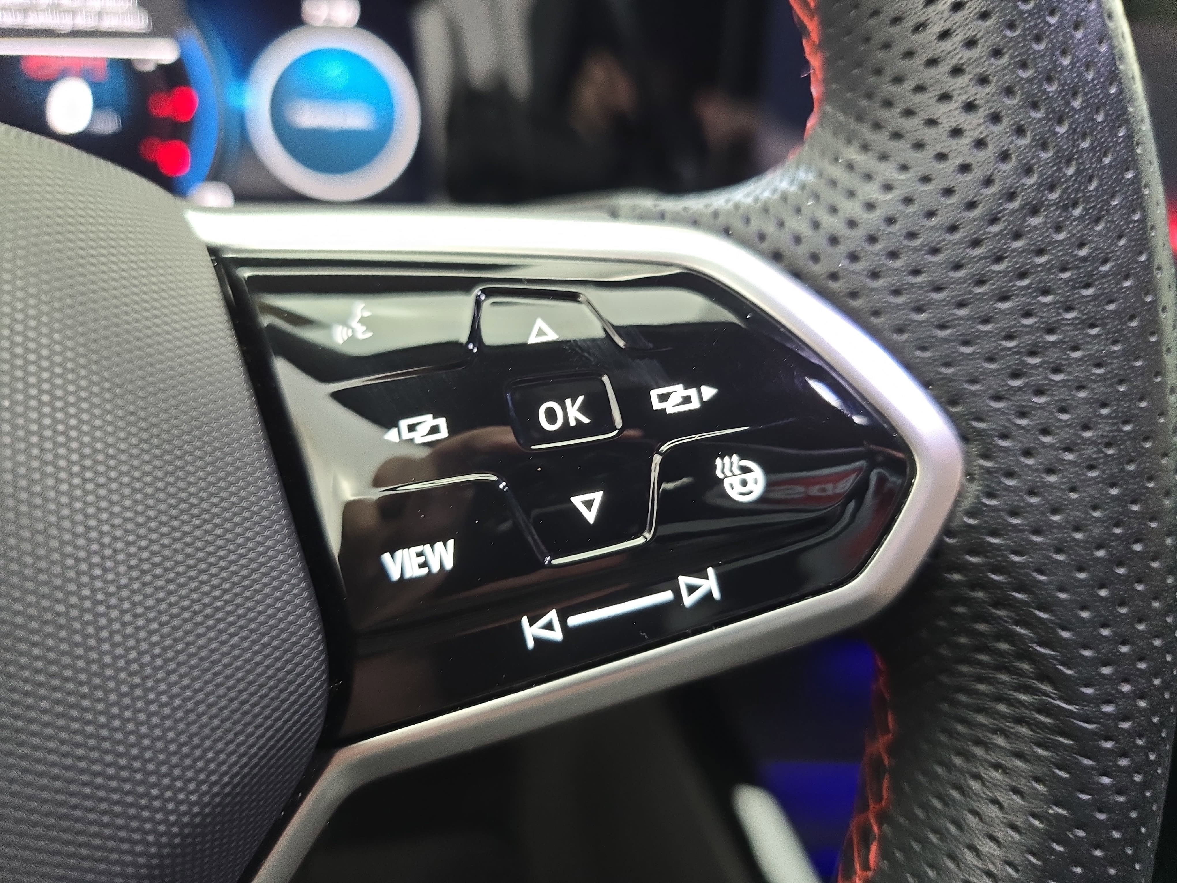 2023 Volkswagen Golf GTI SE