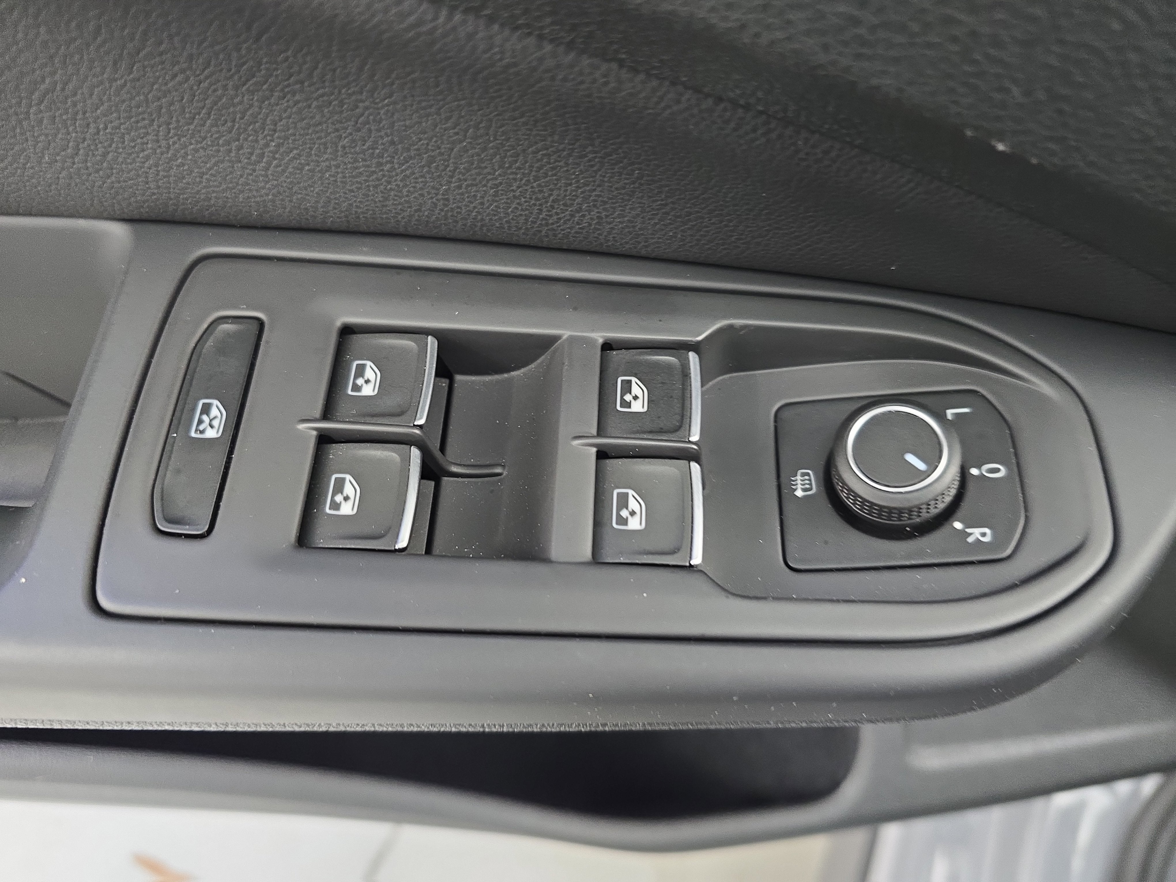 2023 Volkswagen Golf GTI SE