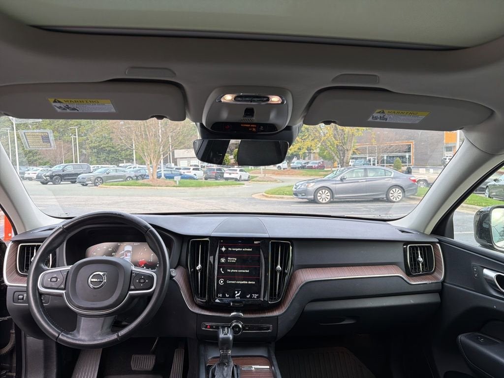 2021 Volvo XC60 Momentum