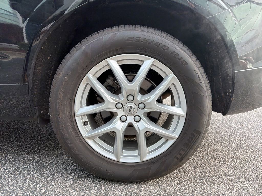 2021 Volvo XC60 Momentum