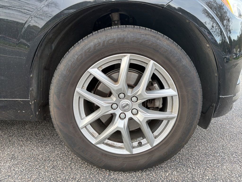 2021 Volvo XC60 Momentum