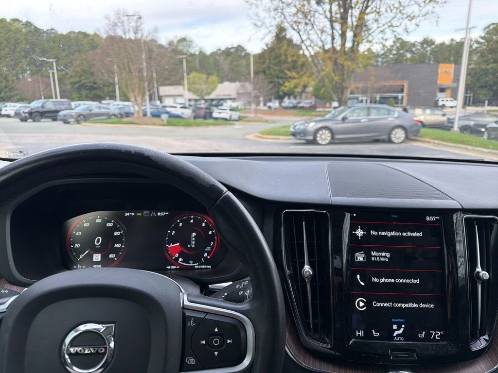 2021 Volvo XC60 Momentum