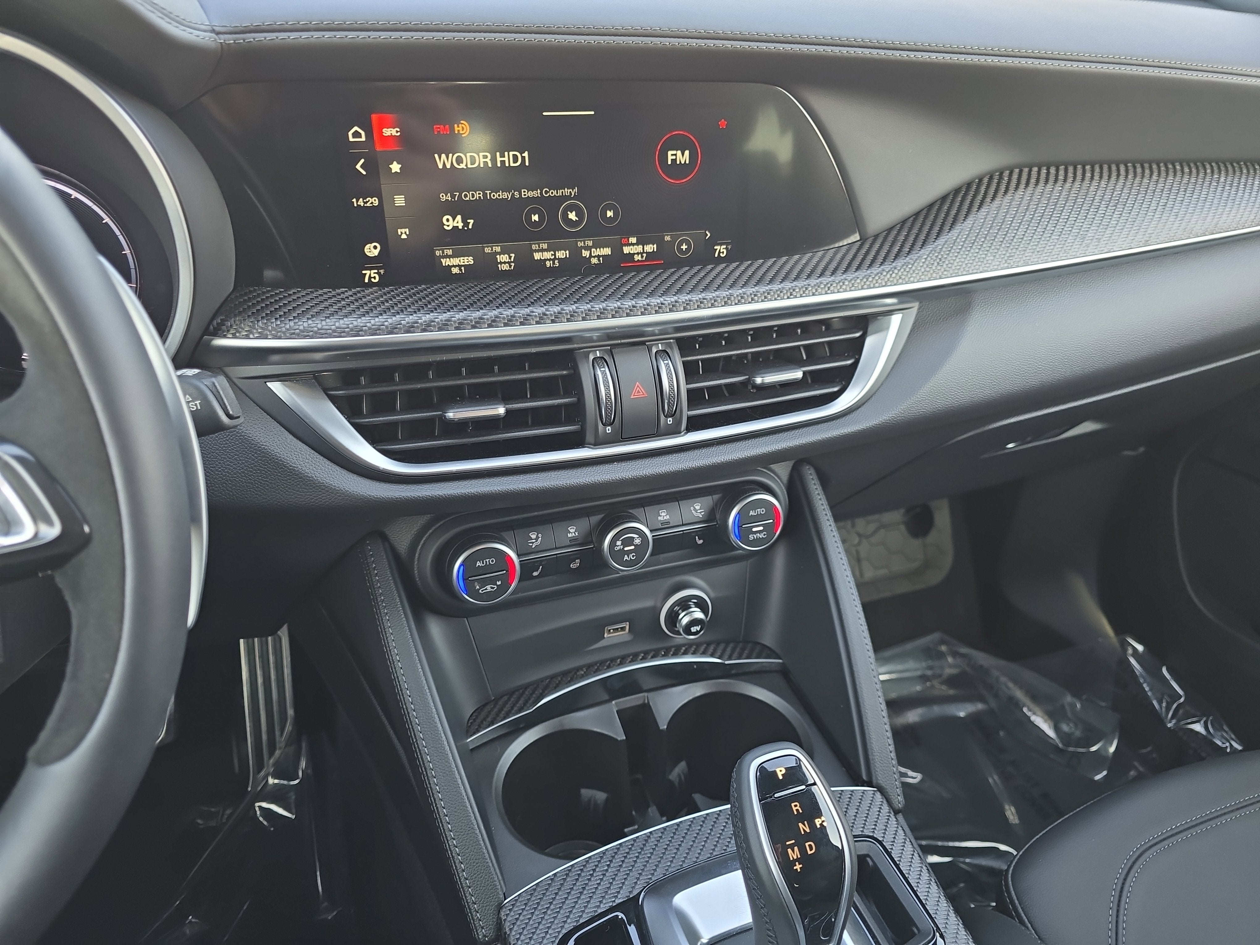 2024 Alfa Romeo Stelvio Quadrifoglio Carbon