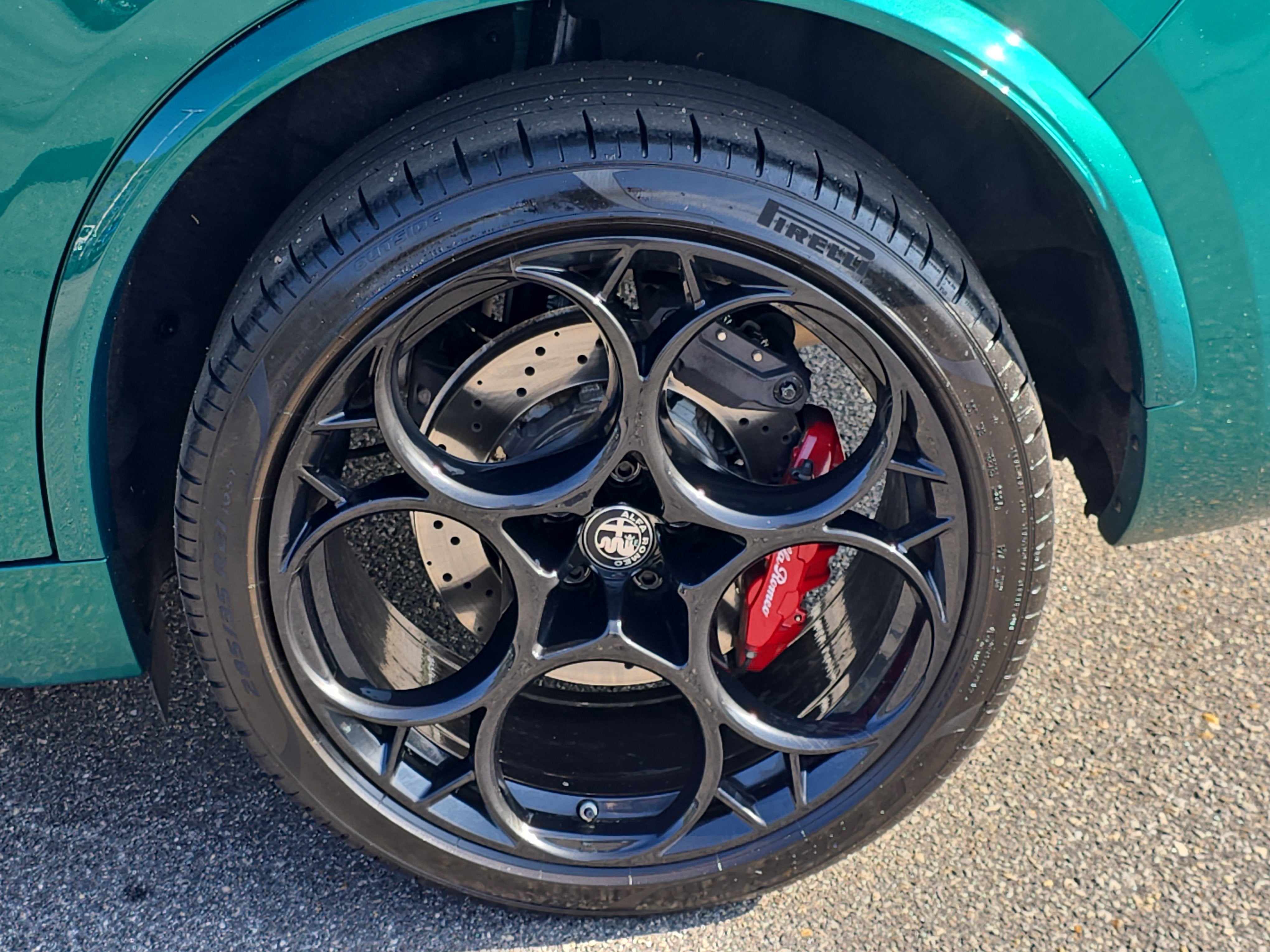 2024 Alfa Romeo Stelvio Quadrifoglio Carbon