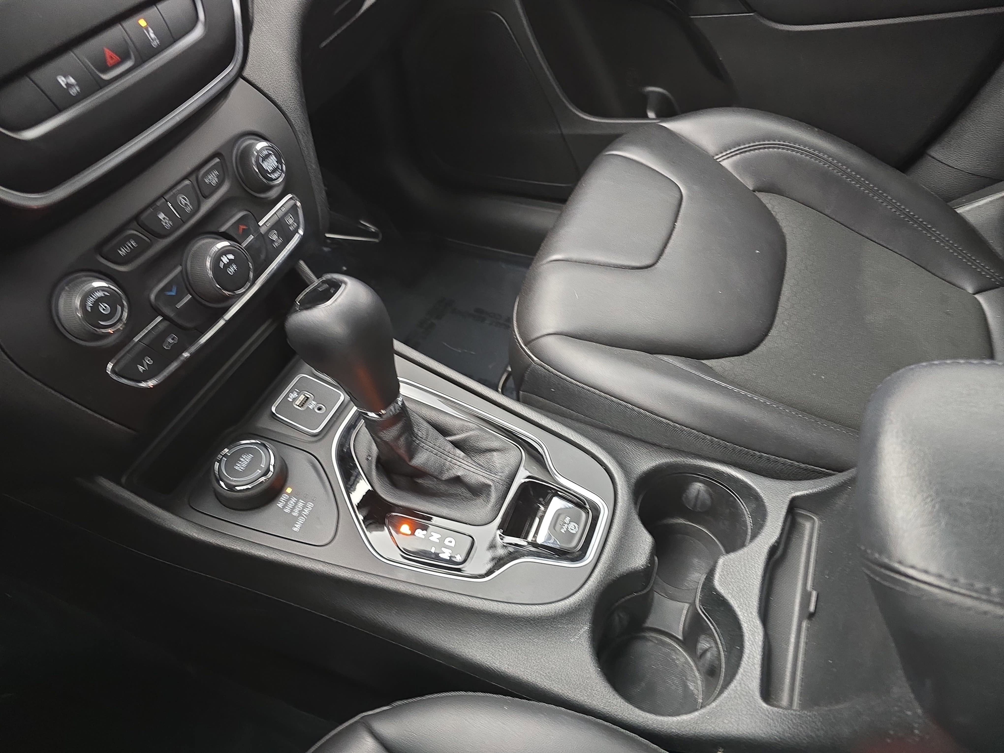 2021 Jeep Cherokee Altitude