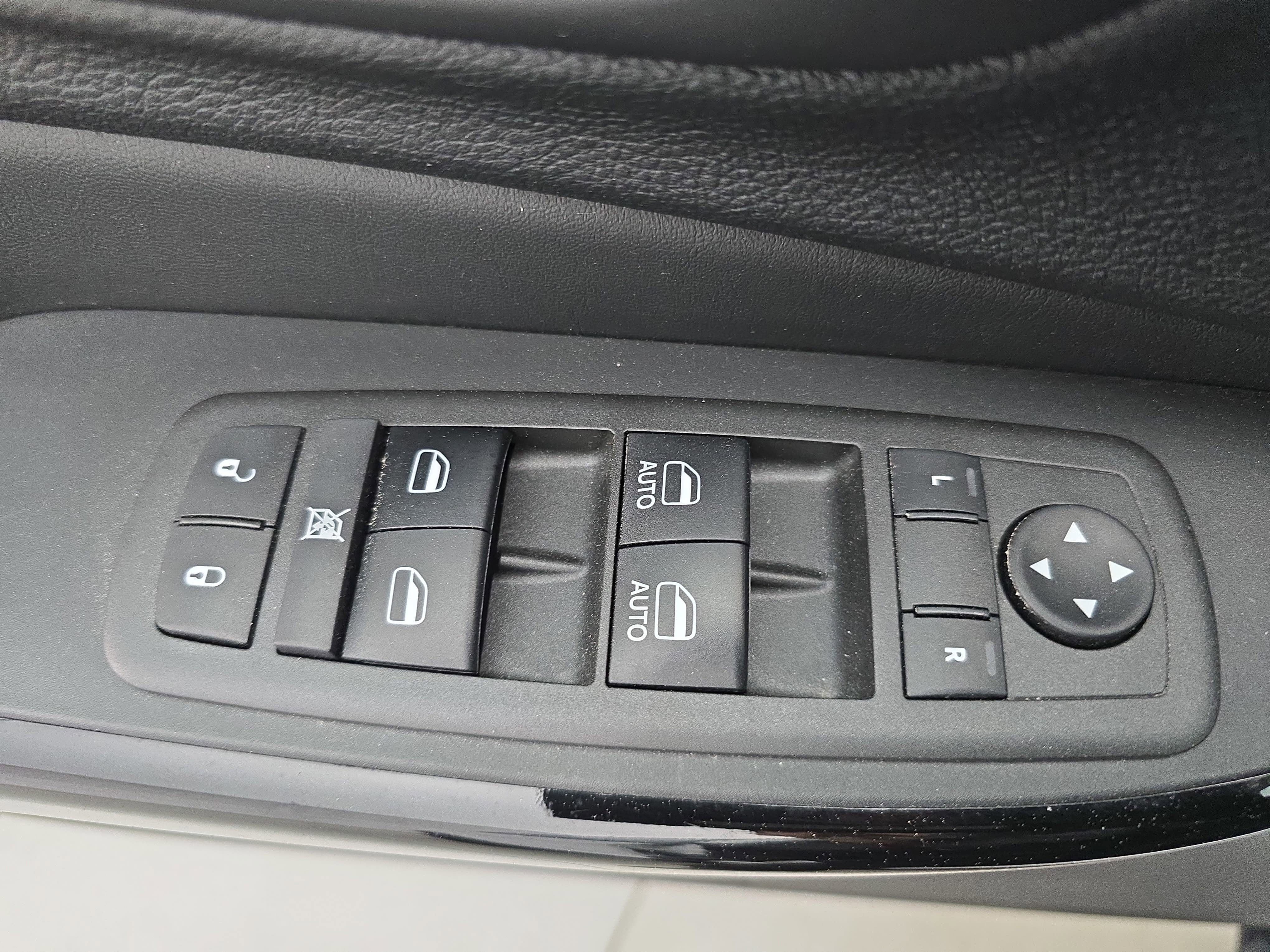 2021 Jeep Cherokee Altitude