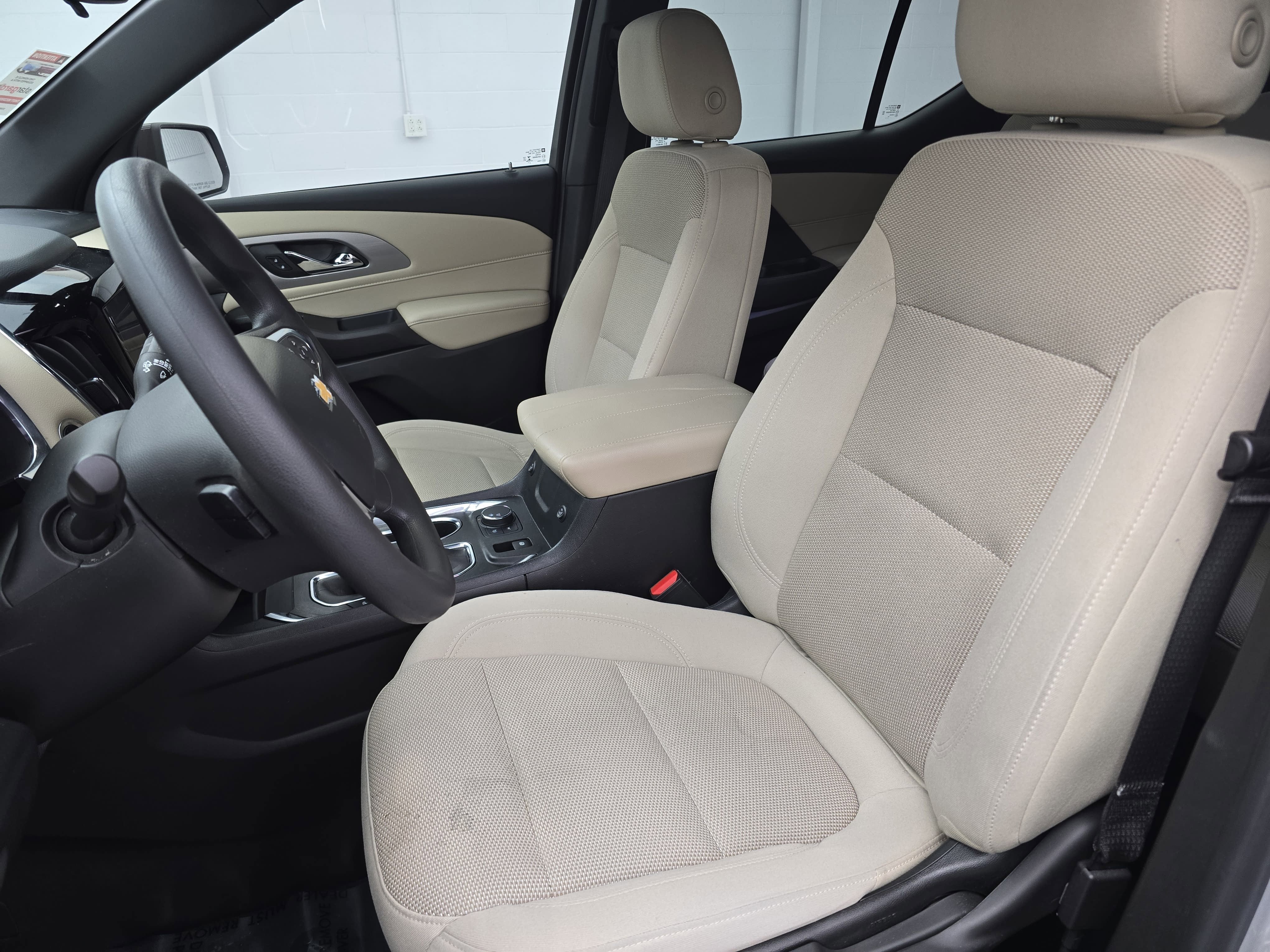 2022 Chevrolet Traverse LS