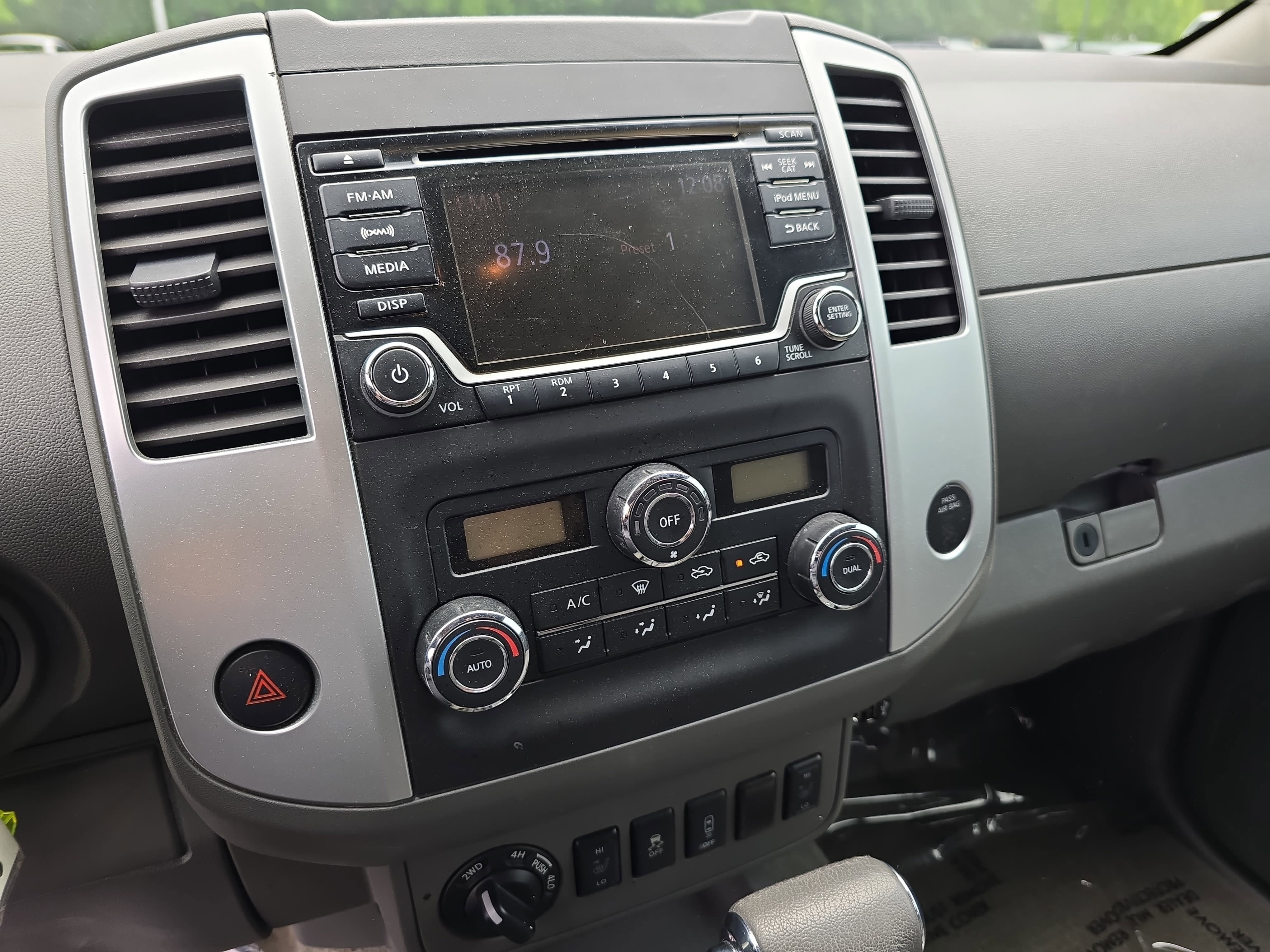 2018 Nissan Frontier SV V6