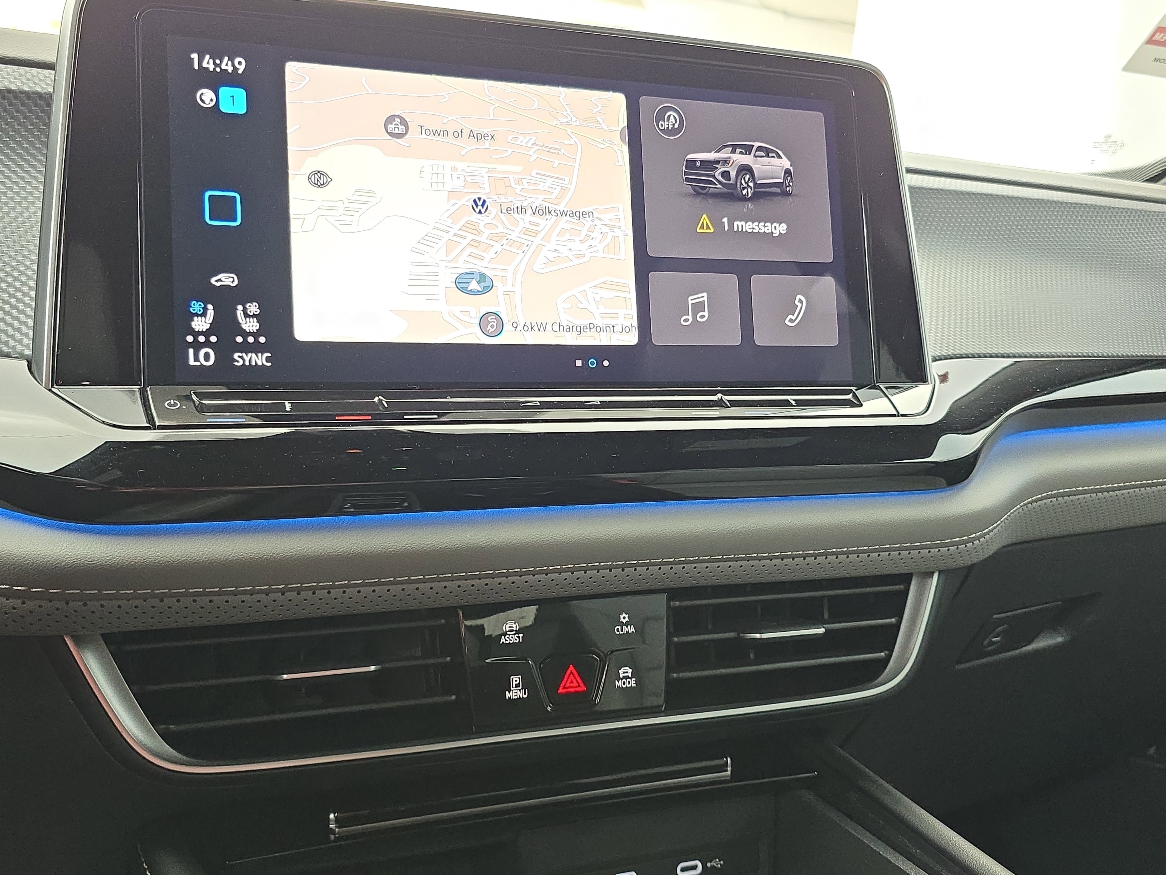 2024 Volkswagen Atlas Cross Sport 2.0T SEL R-Line