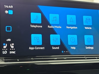 2024 Volkswagen Atlas Cross Sport 2.0T SEL R-Line