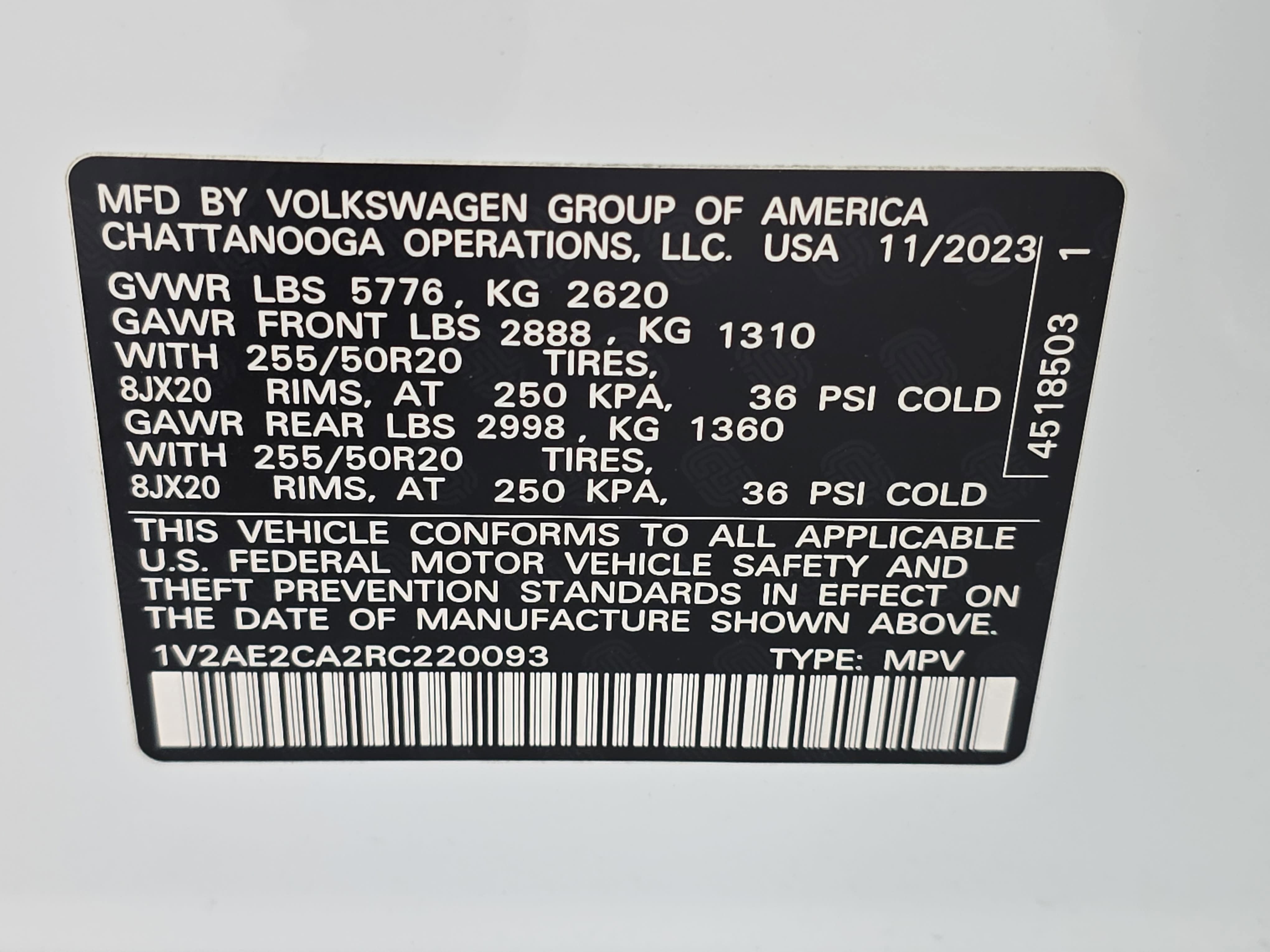 2024 Volkswagen Atlas Cross Sport 2.0T SEL R-Line