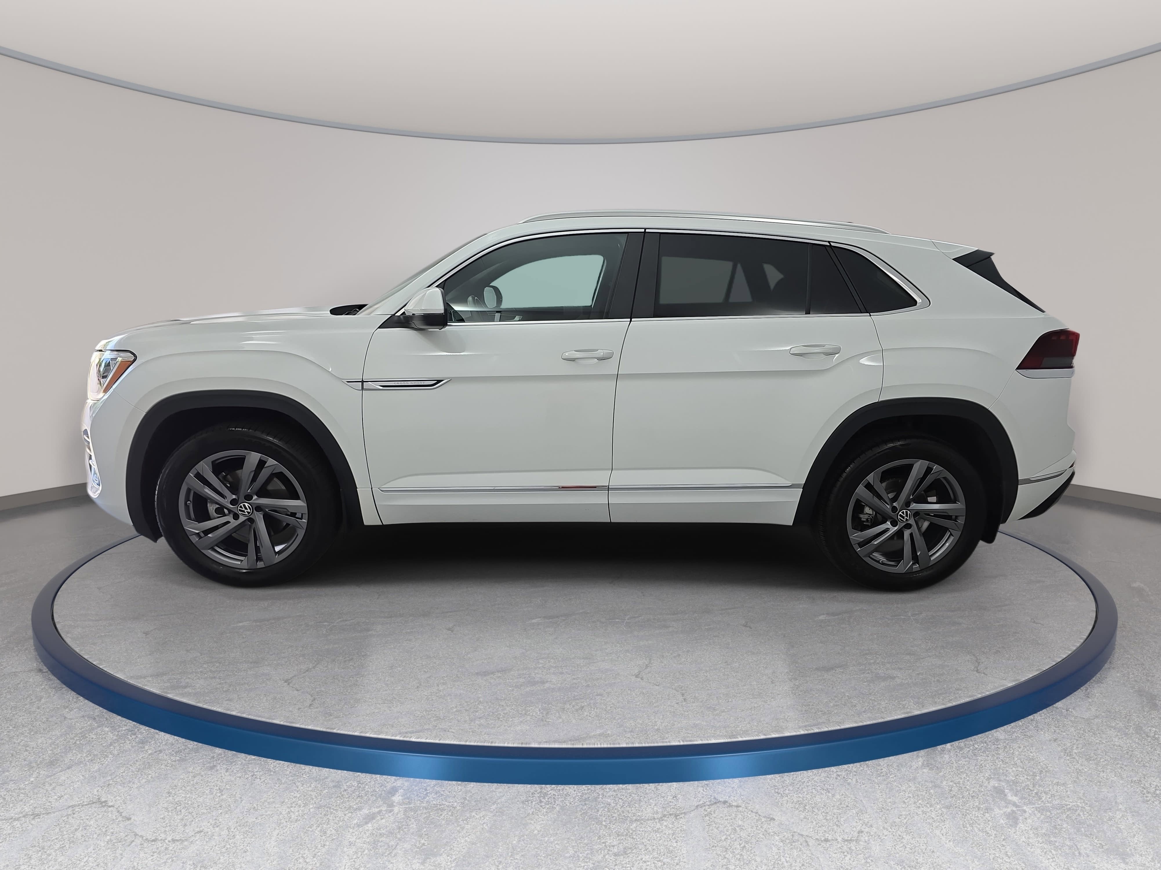 2024 Volkswagen Atlas Cross Sport 2.0T SEL R-Line