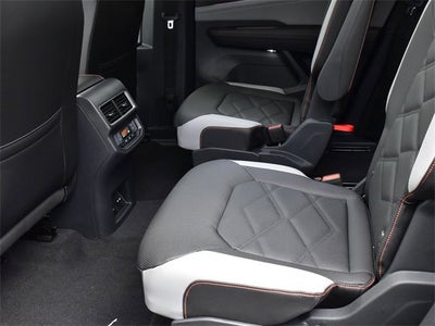 2025 Volkswagen Atlas 2.0T Peak Edition