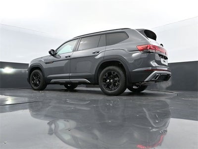 2025 Volkswagen Atlas 2.0T Peak Edition