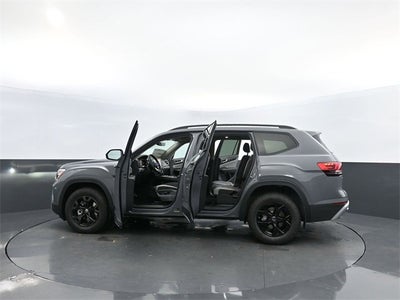 2025 Volkswagen Atlas 2.0T Peak Edition