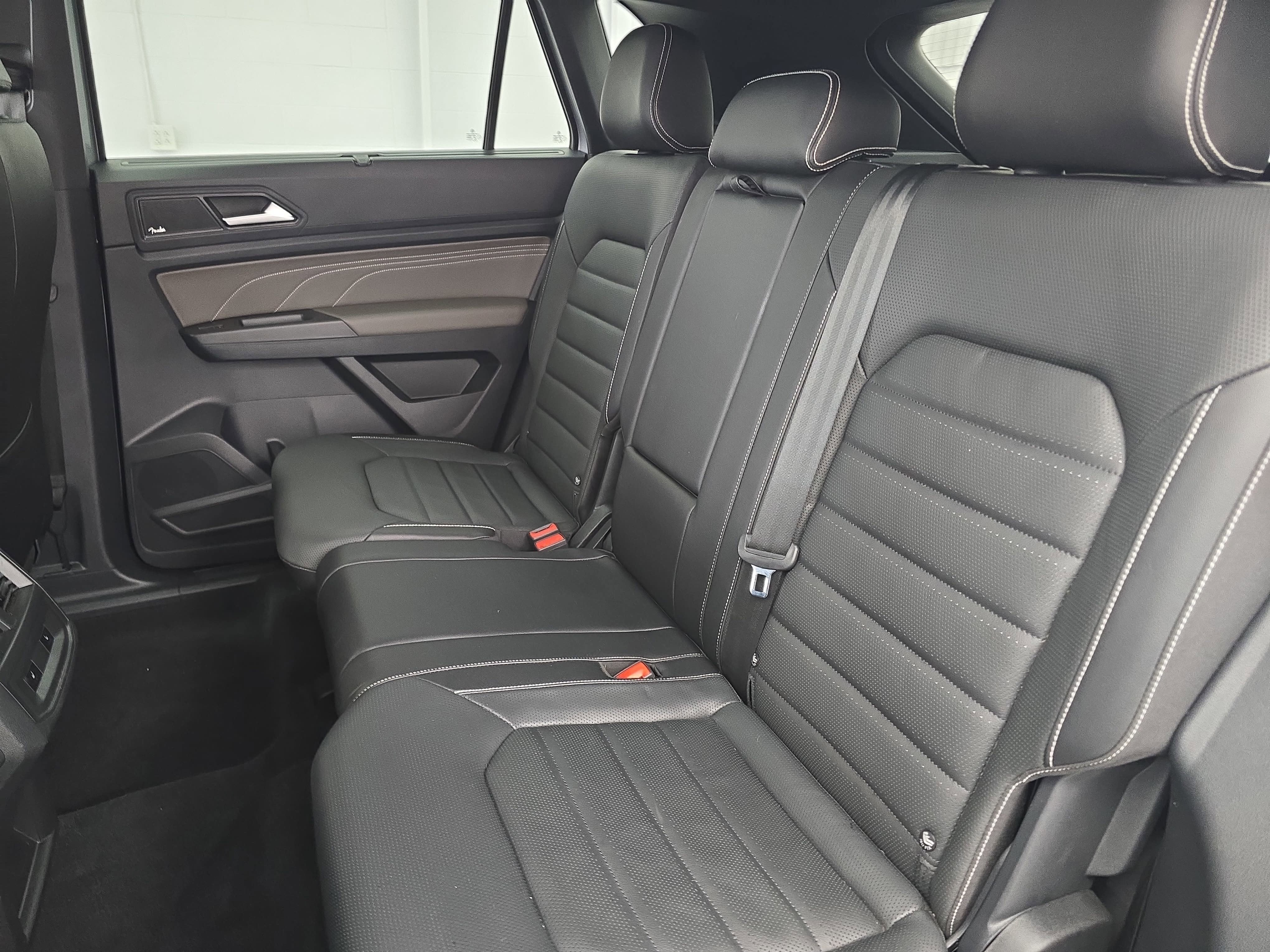 2023 Volkswagen Atlas Cross Sport 3.6L V6 SEL Premium R-Line