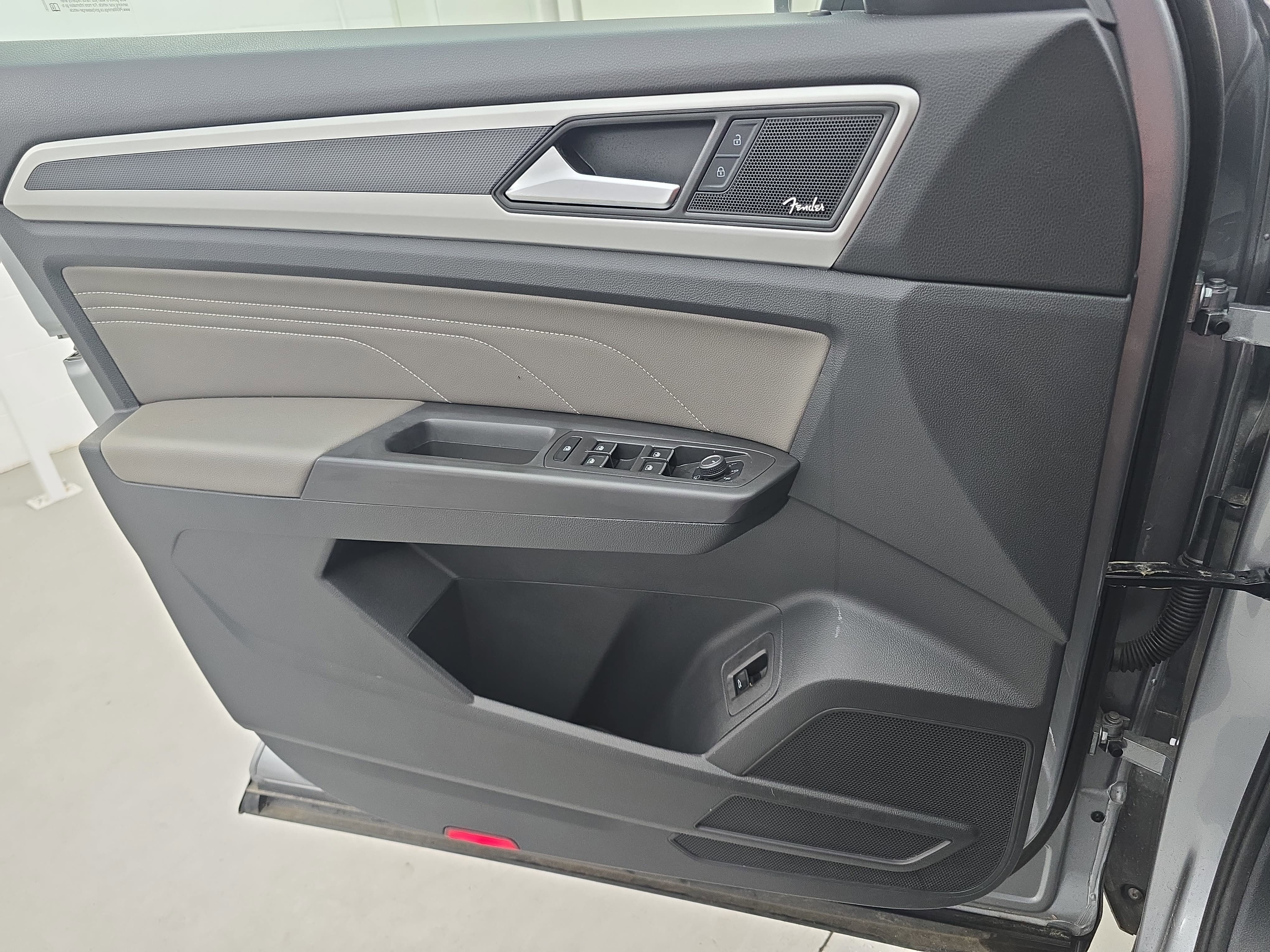 2023 Volkswagen Atlas Cross Sport 3.6L V6 SEL Premium R-Line