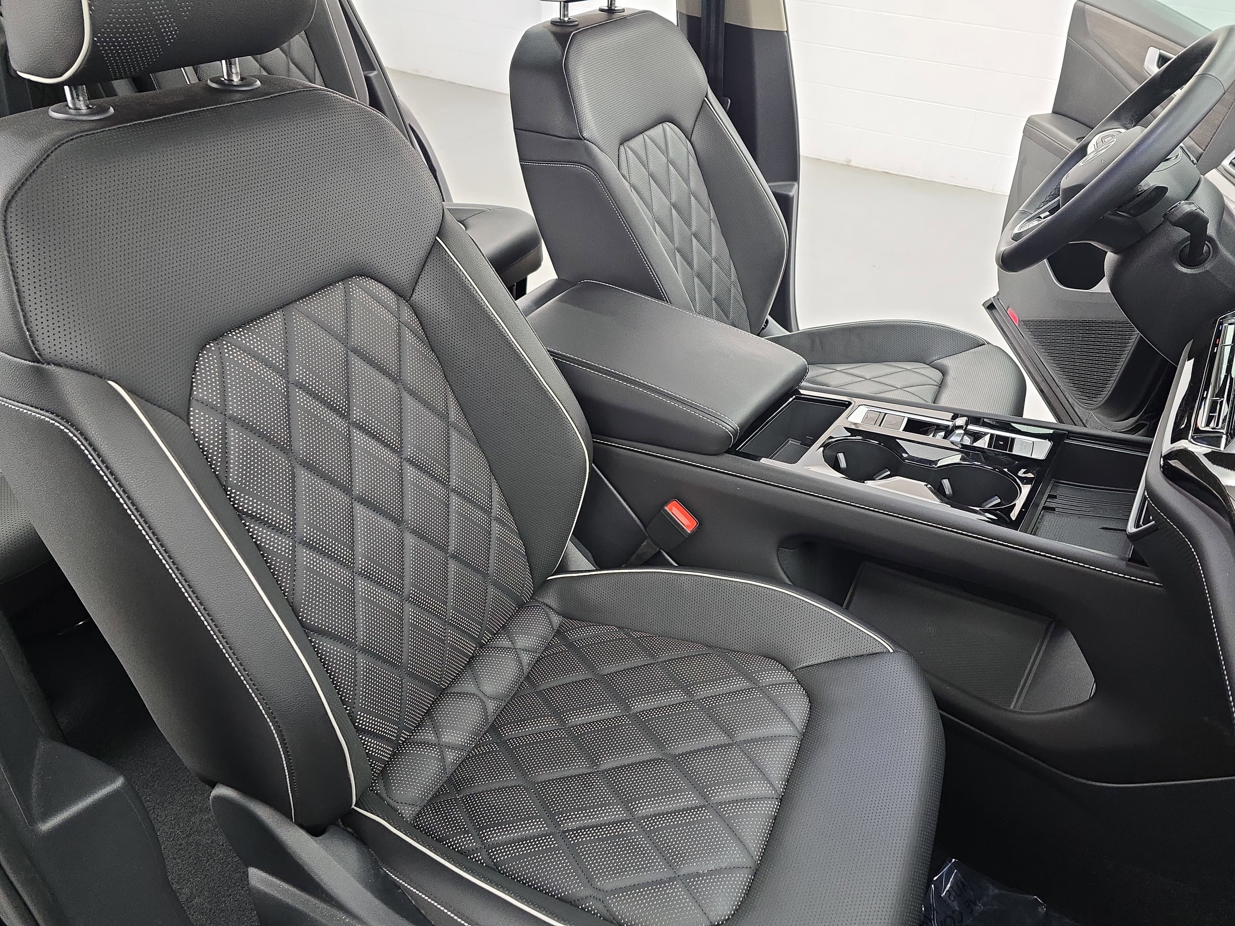 2025 Volkswagen Atlas 2.0T SEL Premium R-Line