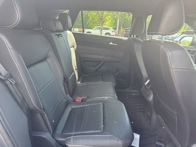 2023 Volkswagen Atlas Cross Sport 2.0T SE w/Technology