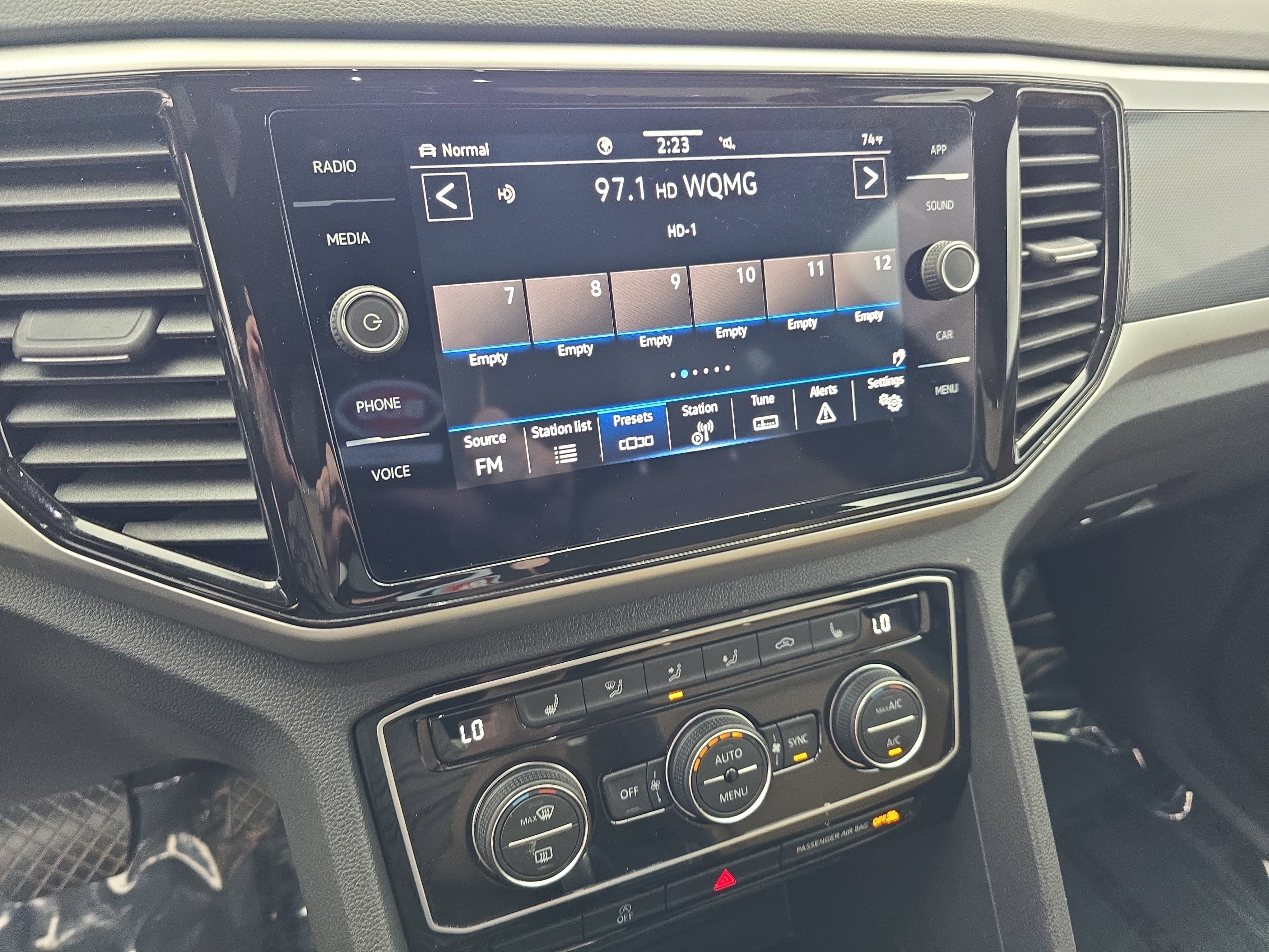 2023 Volkswagen Atlas Cross Sport 3.6L V6 SE w/Technology