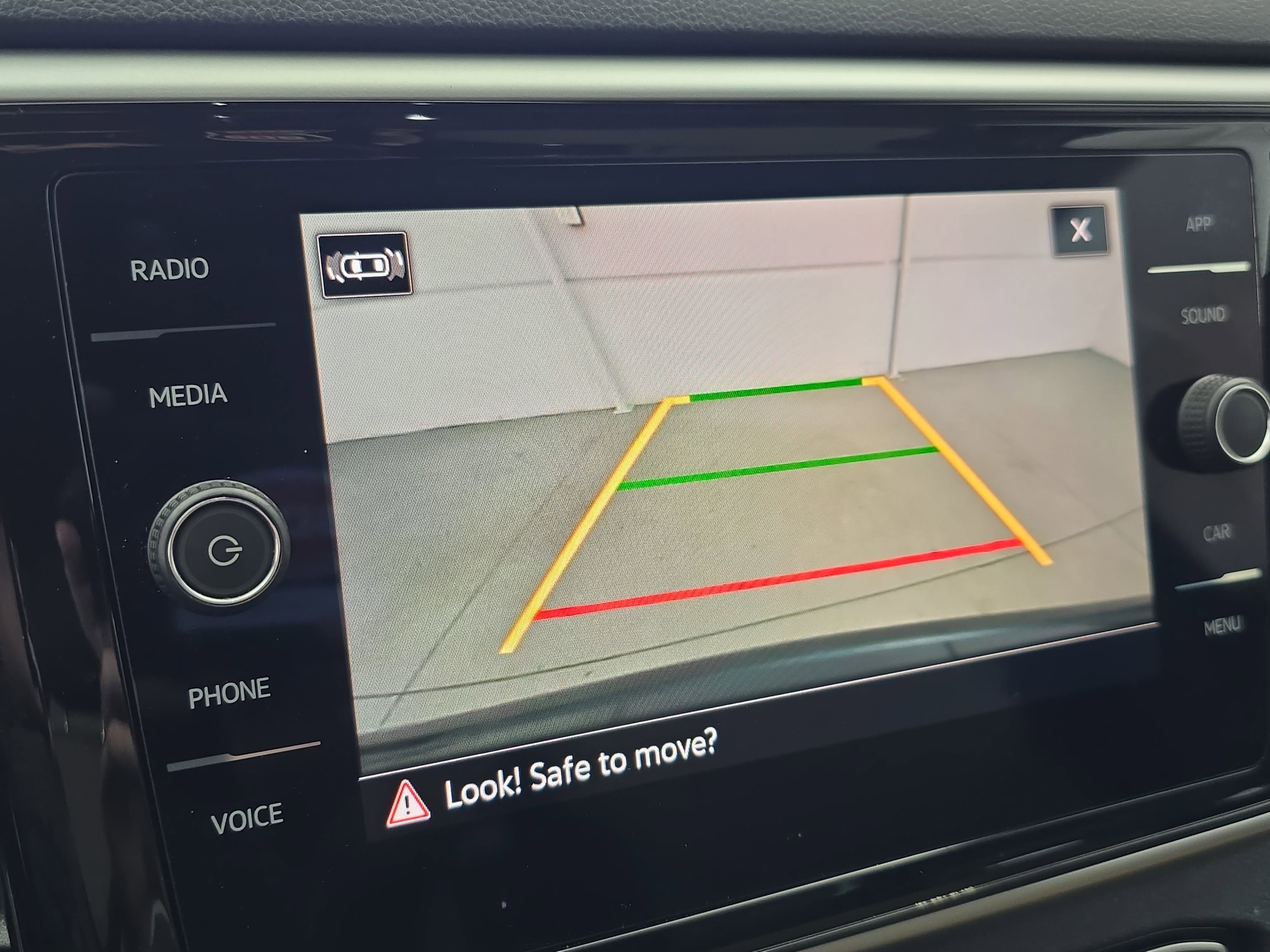 2023 Volkswagen Atlas Cross Sport 3.6L V6 SE w/Technology