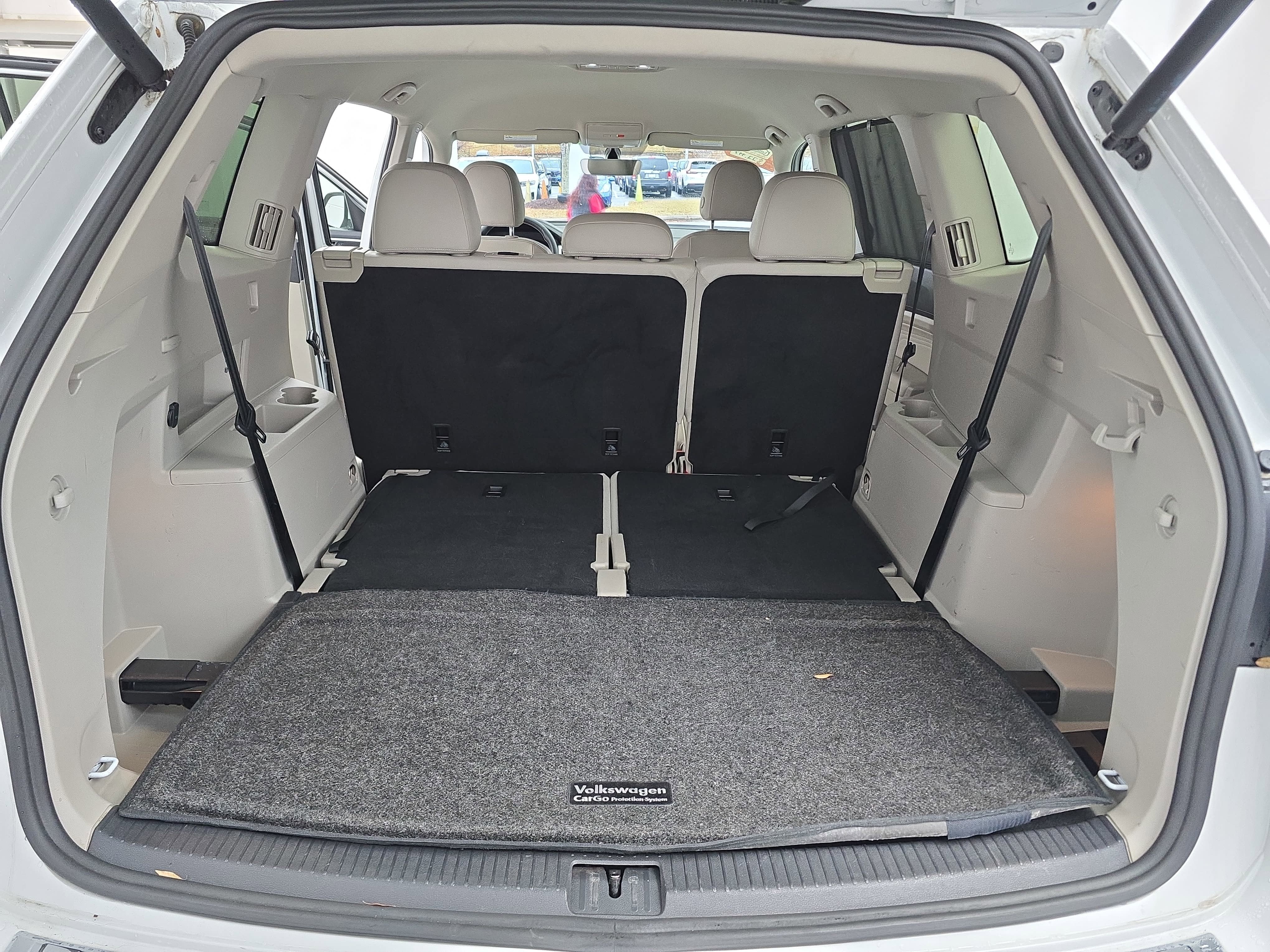 2022 Volkswagen Atlas 3.6L V6 SE w/Technology