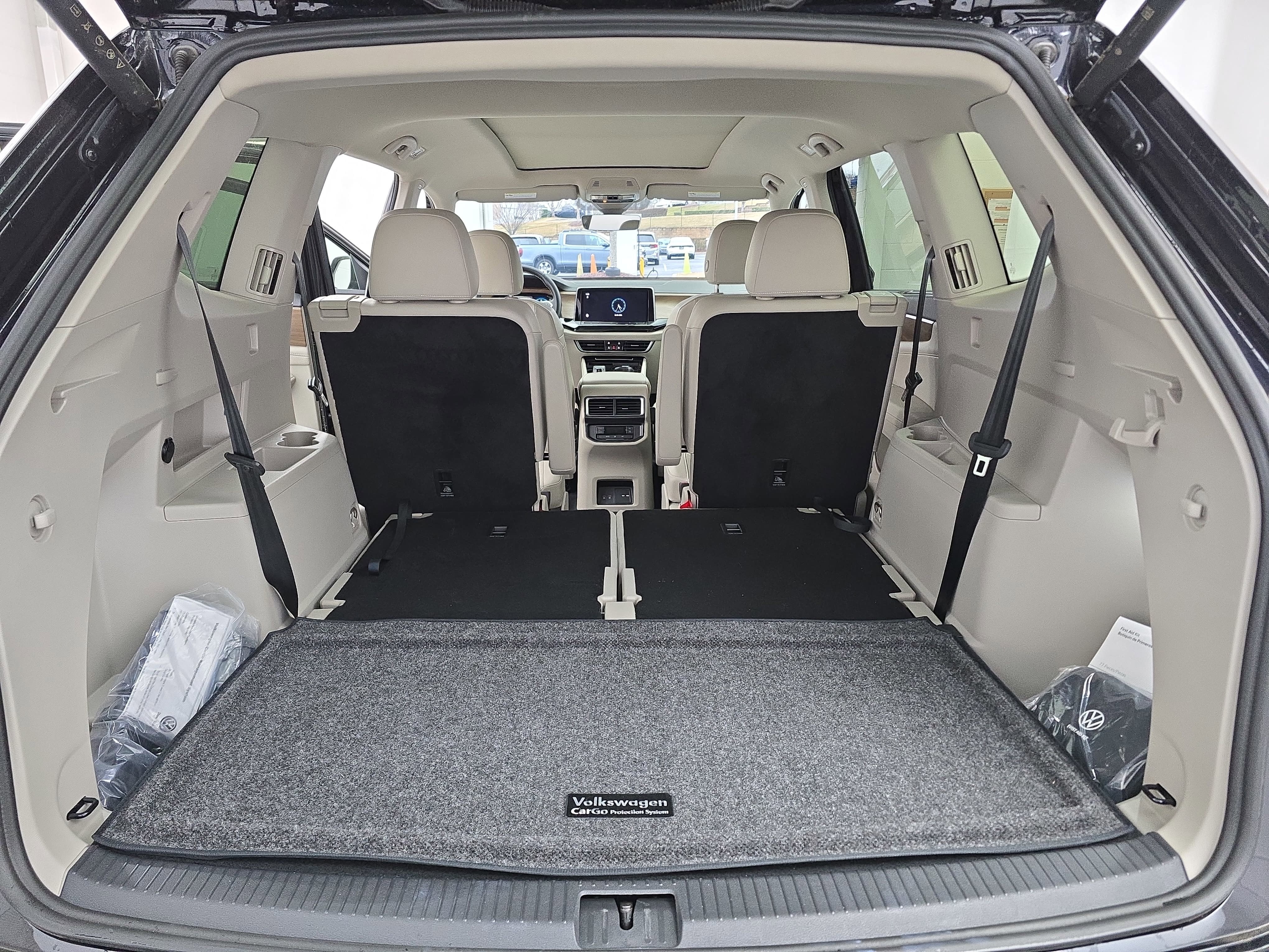 2025 Volkswagen Atlas 2.0T SE w/Technology