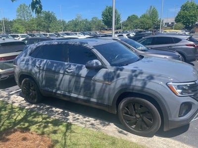 2024 Volkswagen Atlas Cross Sport 2.0T SE w/Technology
