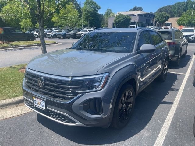 2024 Volkswagen Atlas Cross Sport 2.0T SE w/Technology