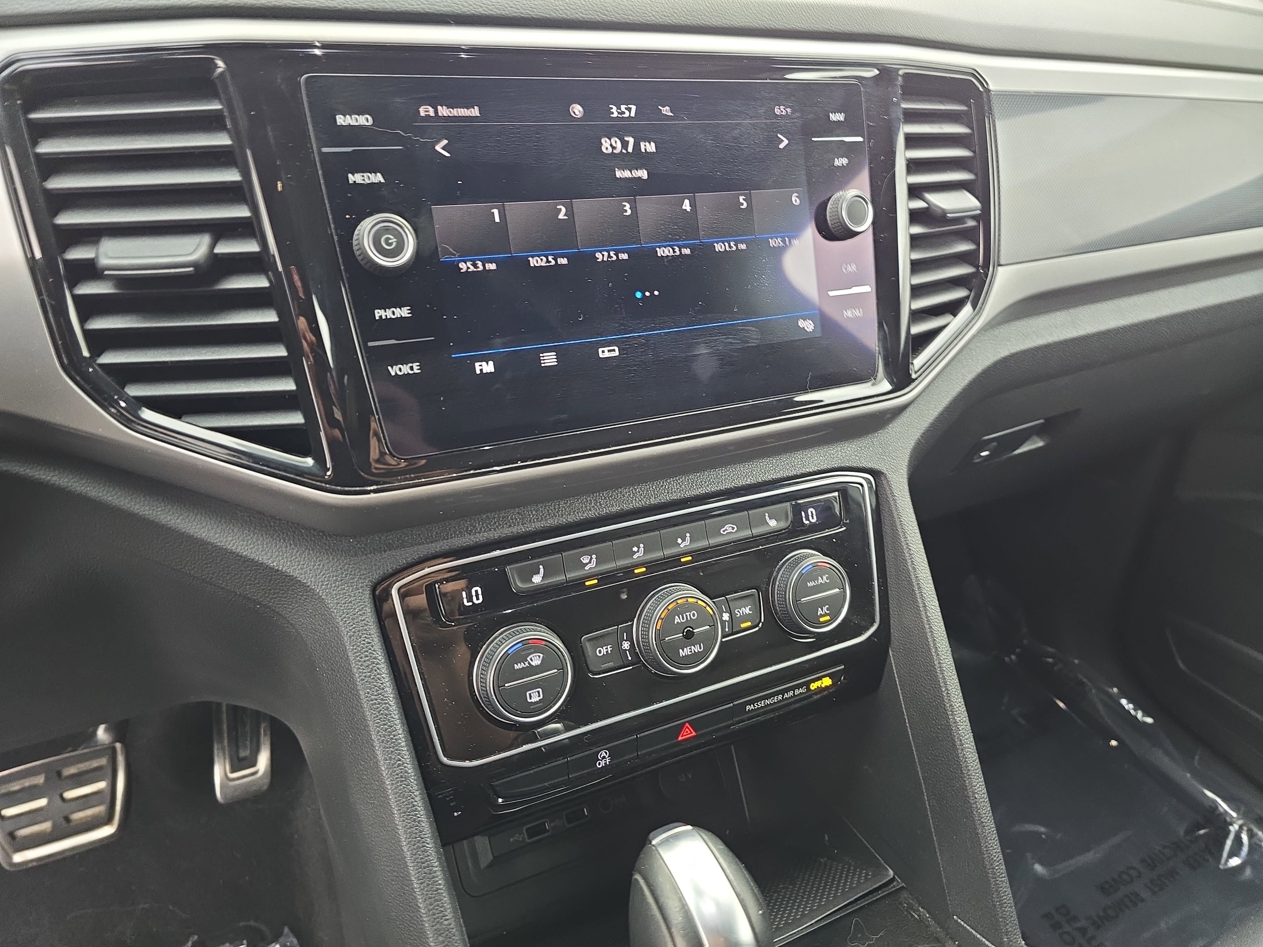 2020 Volkswagen Atlas Cross Sport 3.6L V6 SEL R-Line