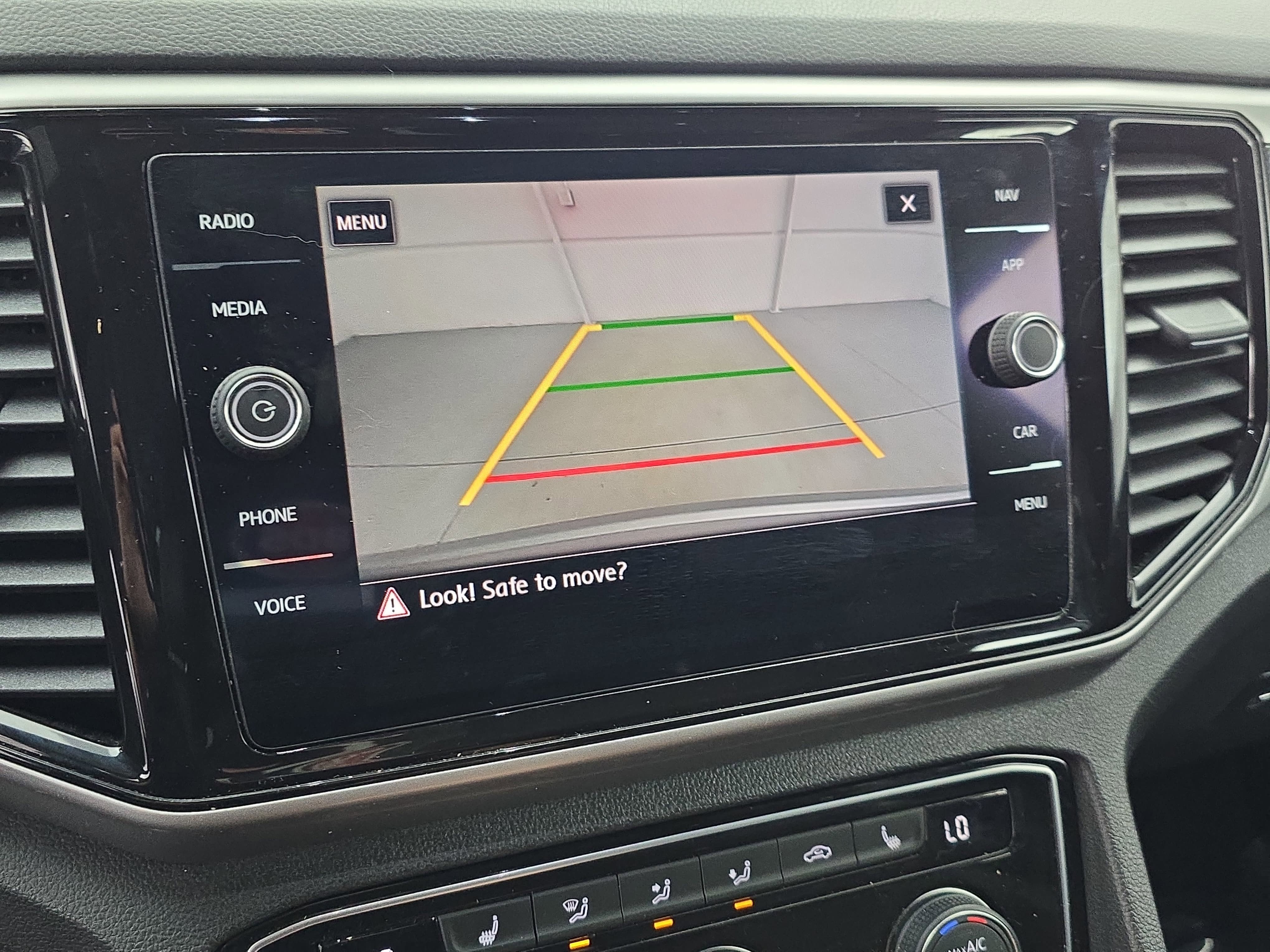 2020 Volkswagen Atlas Cross Sport 3.6L V6 SEL R-Line