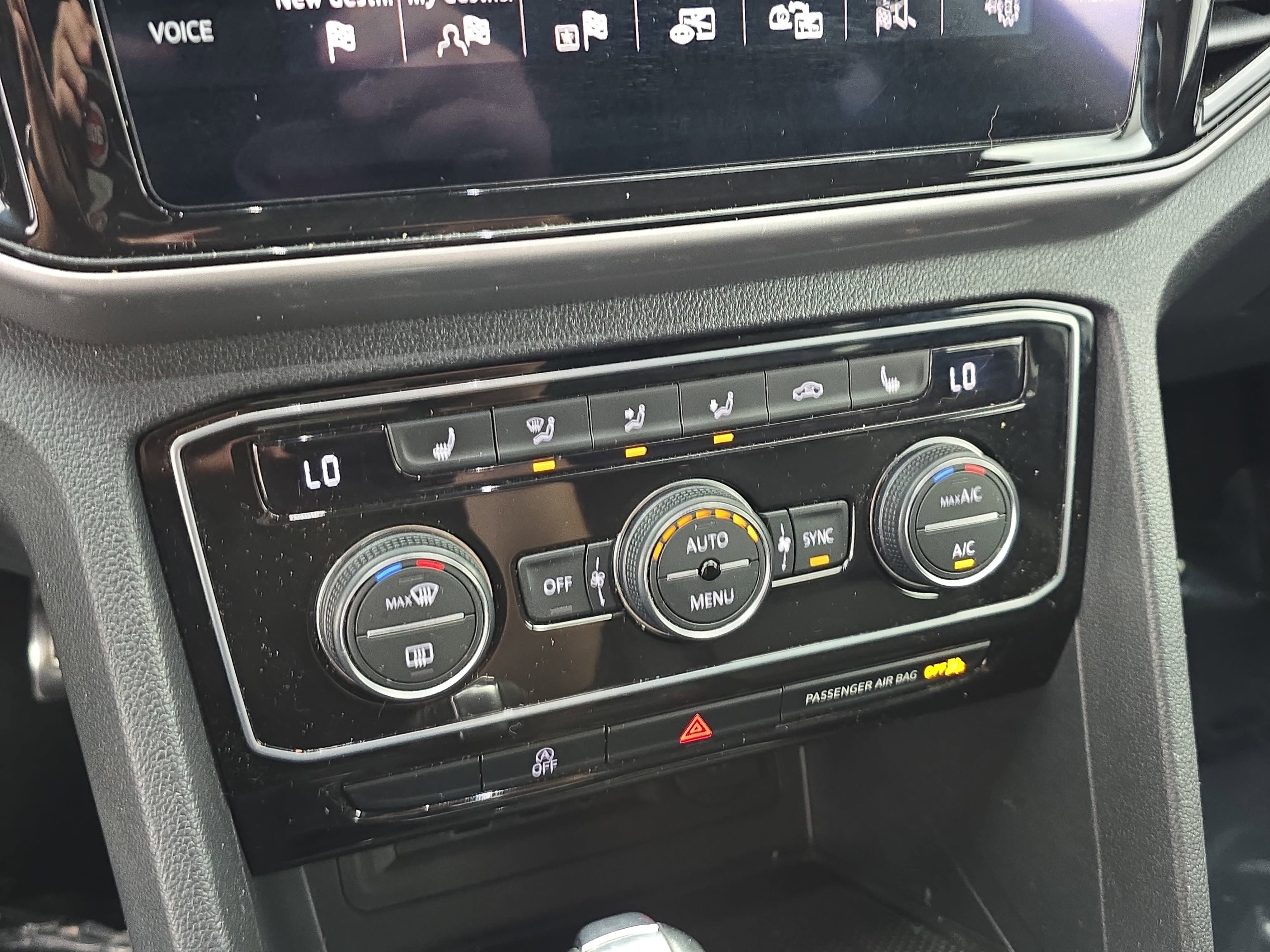 2020 Volkswagen Atlas Cross Sport 3.6L V6 SEL R-Line