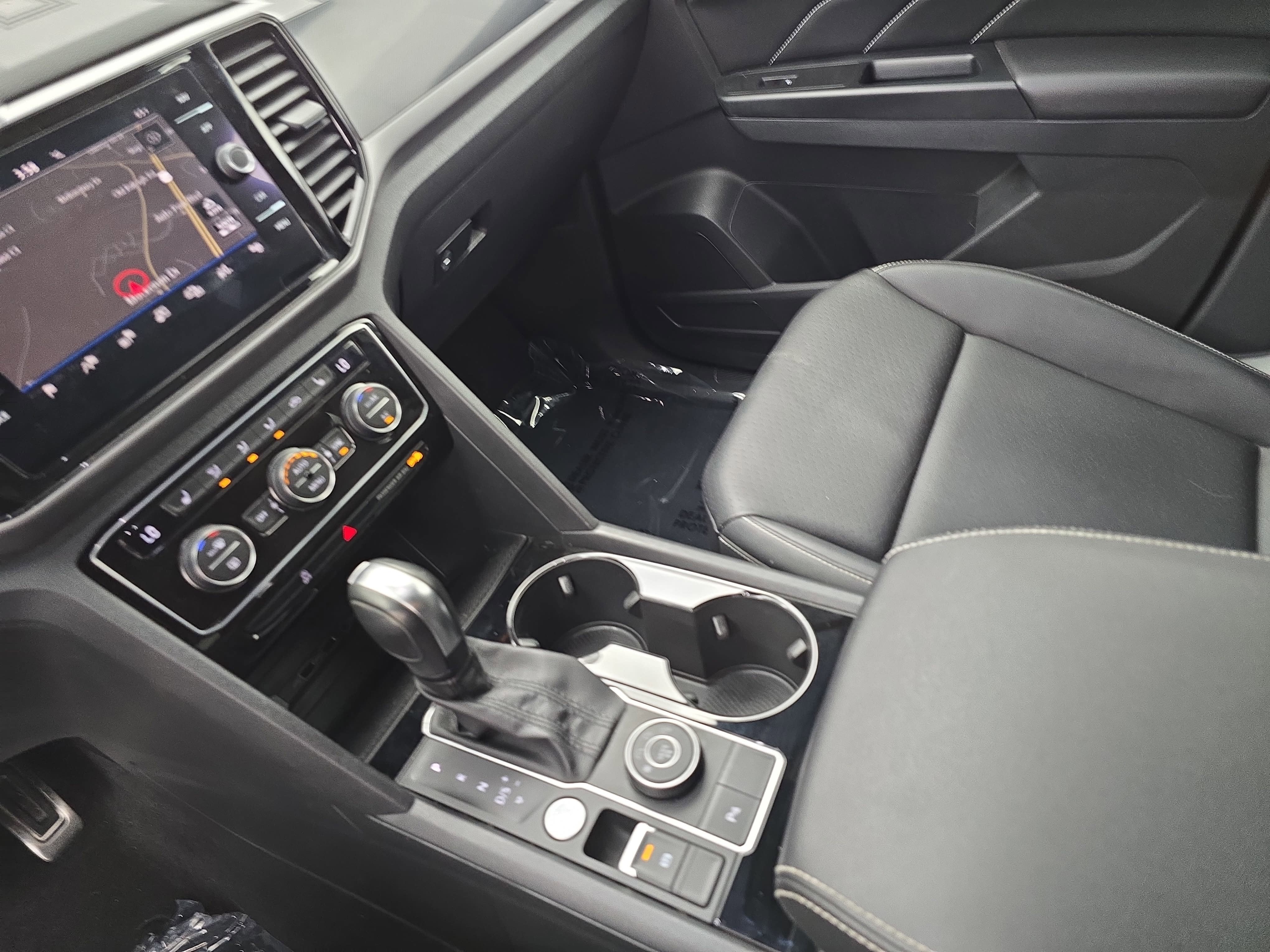 2020 Volkswagen Atlas Cross Sport 3.6L V6 SEL R-Line