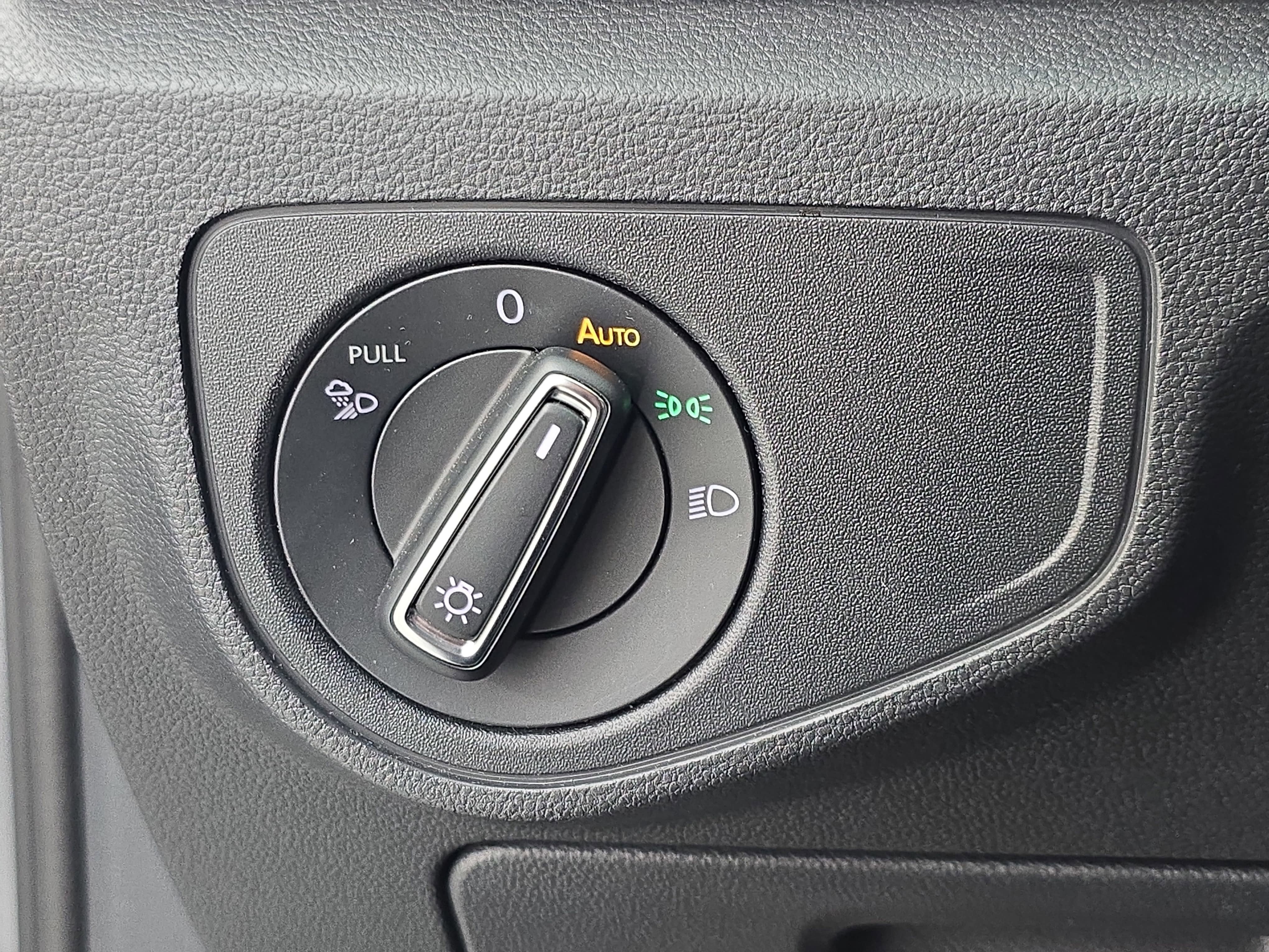 2020 Volkswagen Atlas Cross Sport 3.6L V6 SEL R-Line