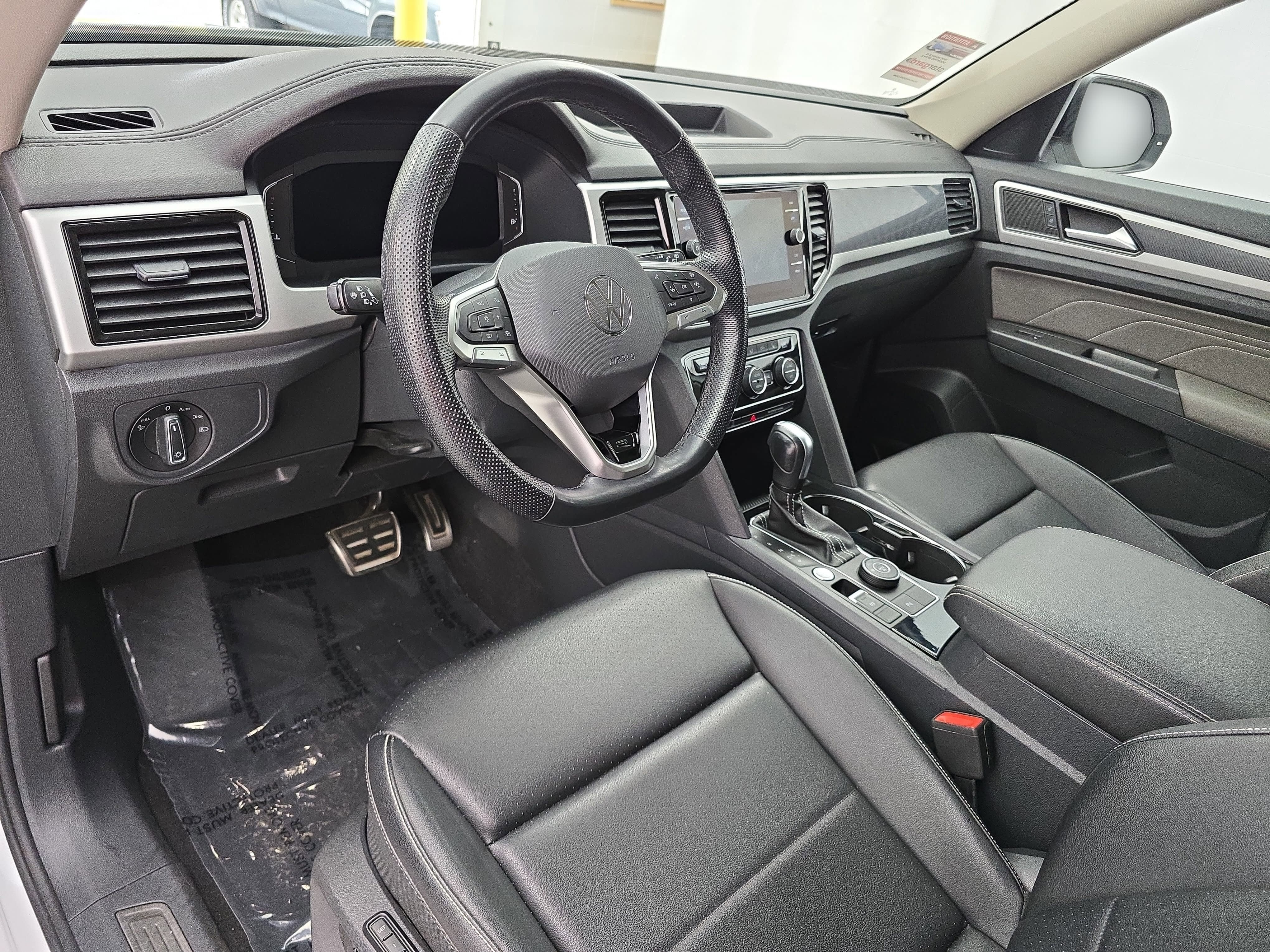2023 Volkswagen Atlas 3.6L V6 SEL R-Line Black