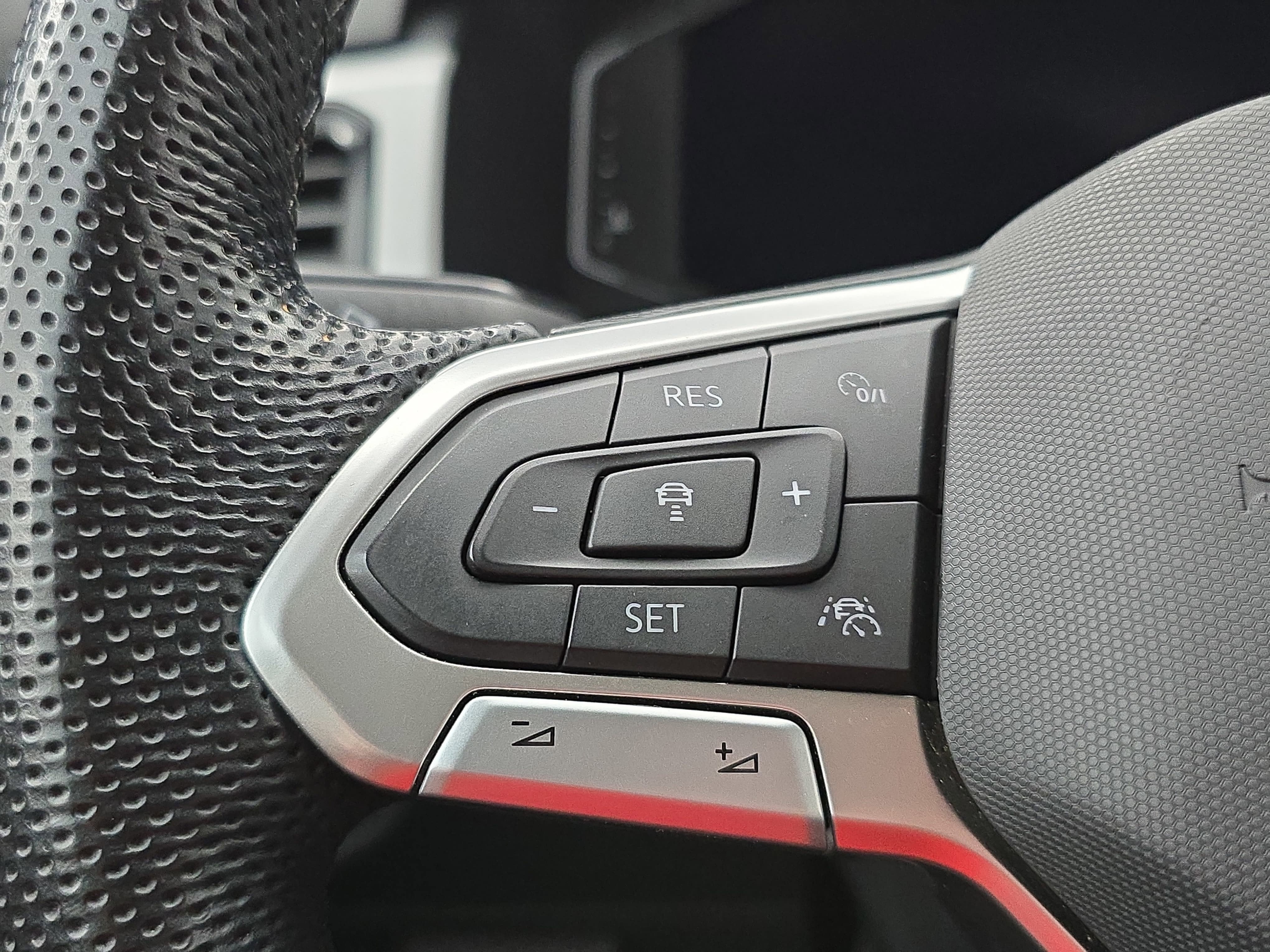 2023 Volkswagen Atlas 3.6L V6 SEL R-Line Black