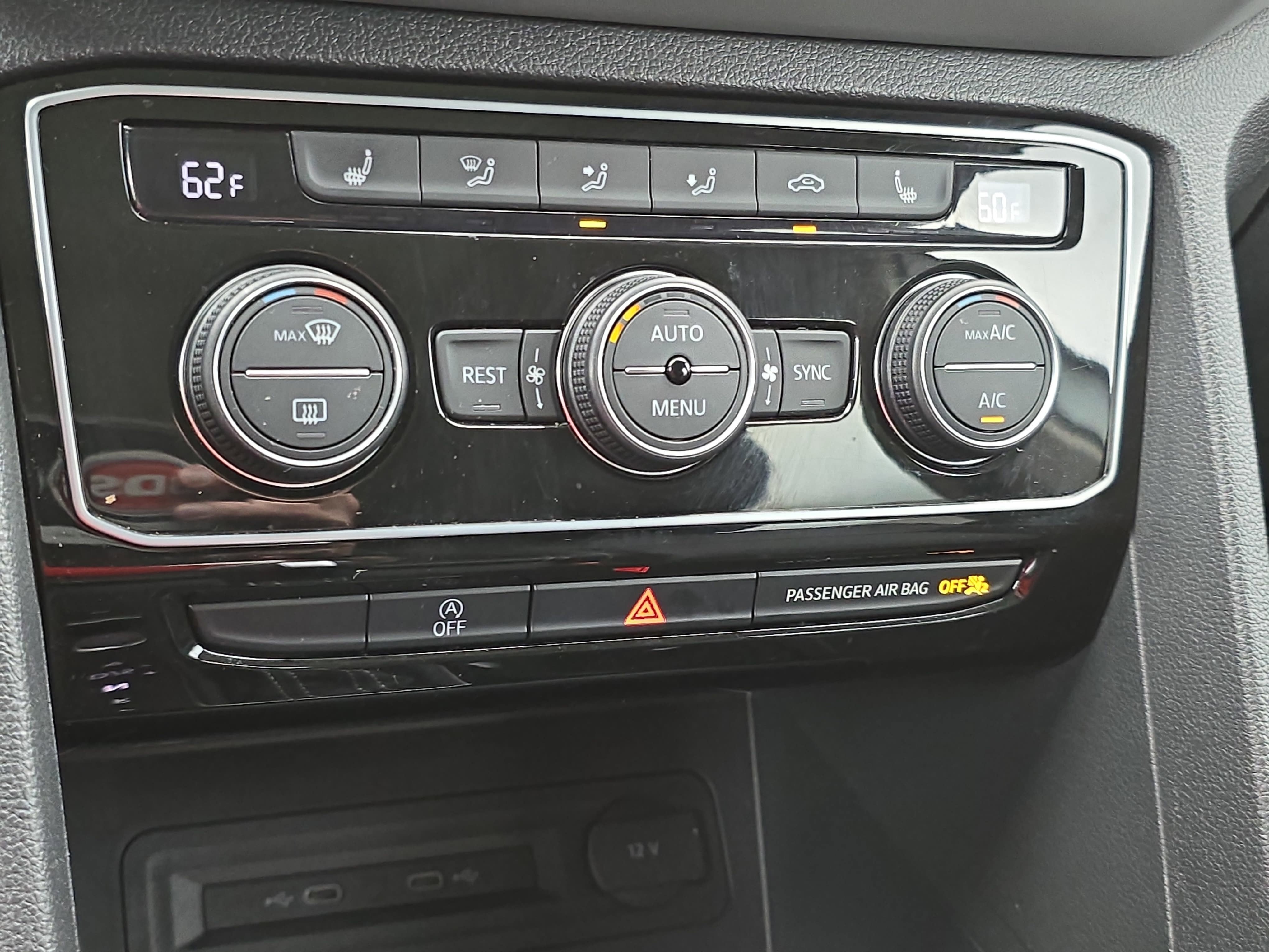2023 Volkswagen Atlas 3.6L V6 SEL R-Line Black
