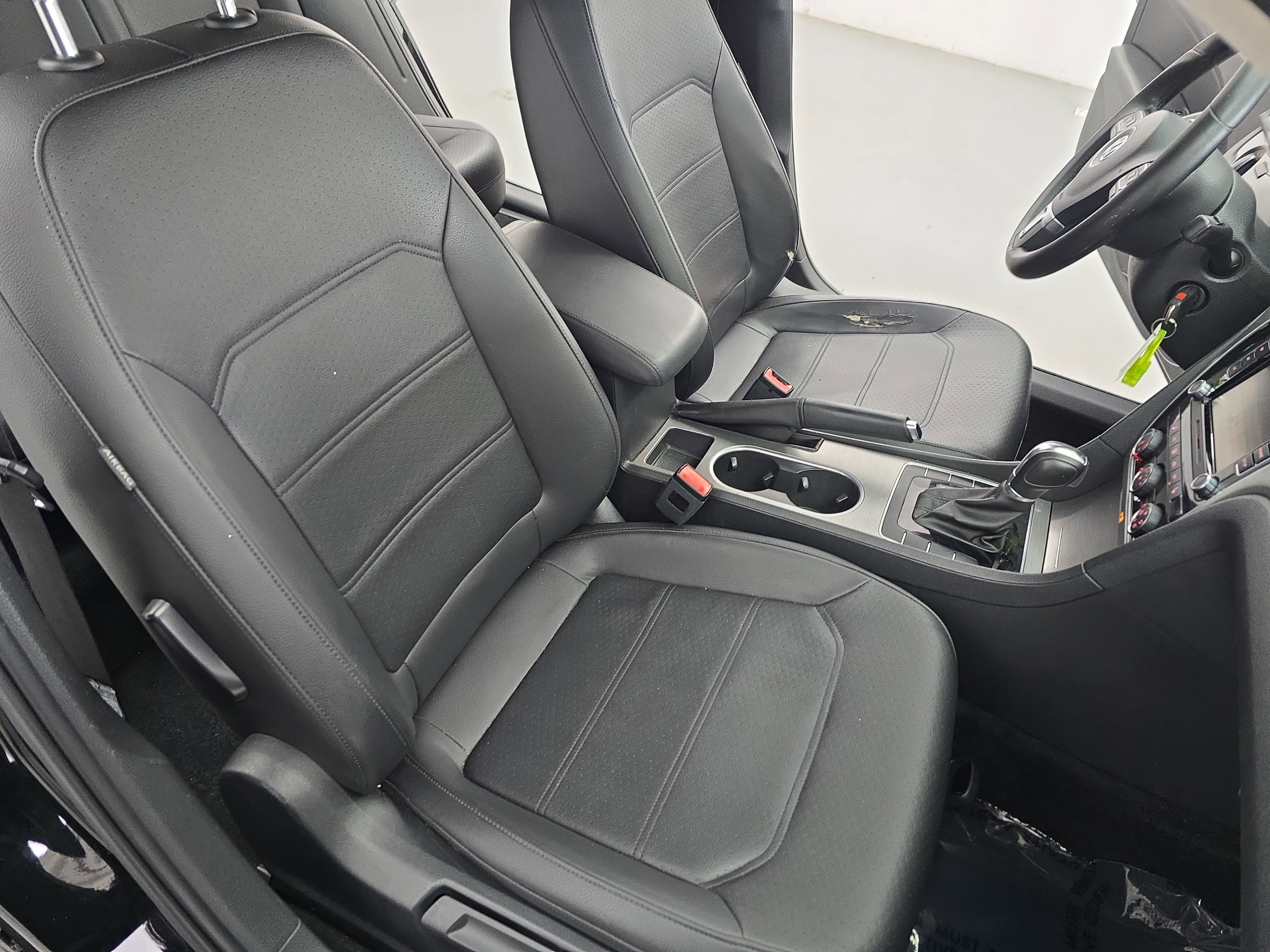 2014 Volkswagen Passat 1.8T SE