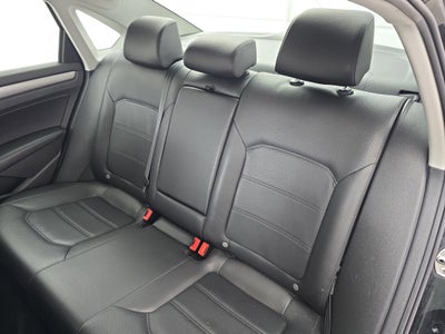 2014 Volkswagen Passat 1.8T SE