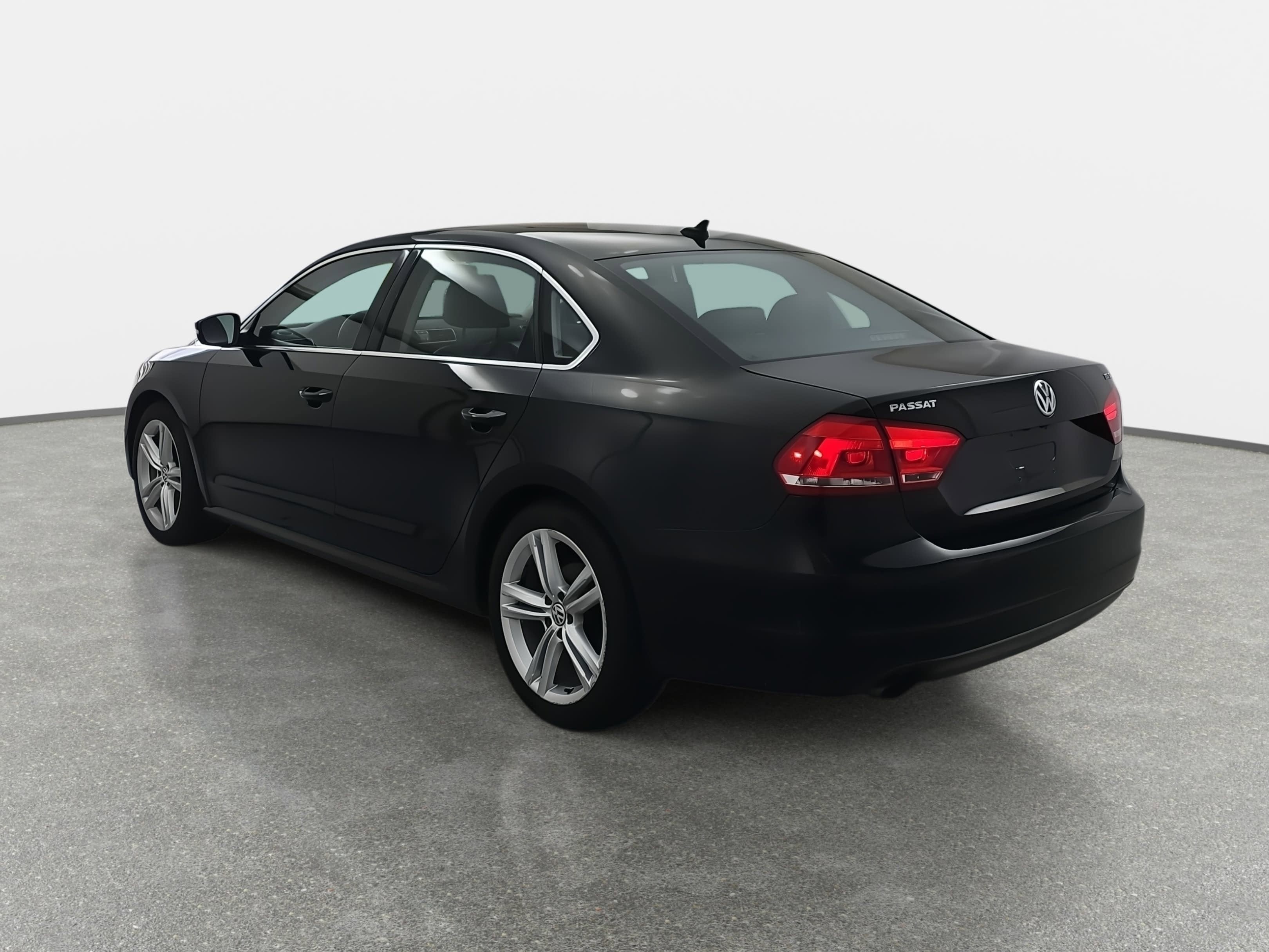 2014 Volkswagen Passat 1.8T SE