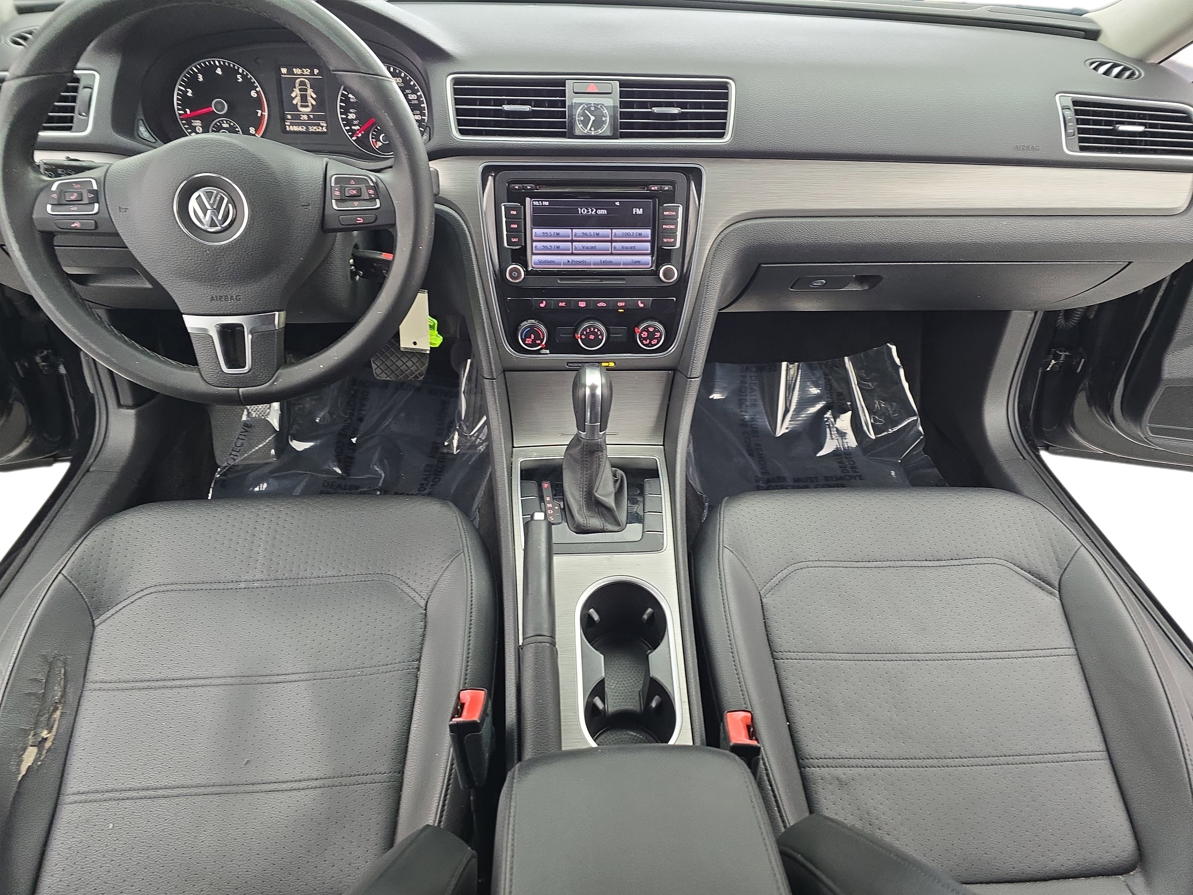 2014 Volkswagen Passat 1.8T SE