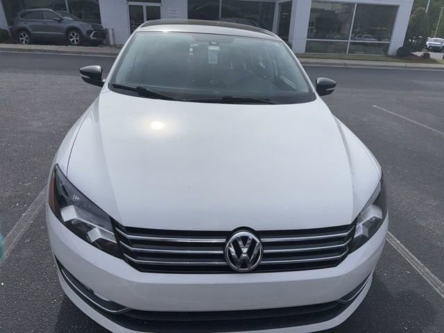 2014 Volkswagen Passat 1.8T Sport