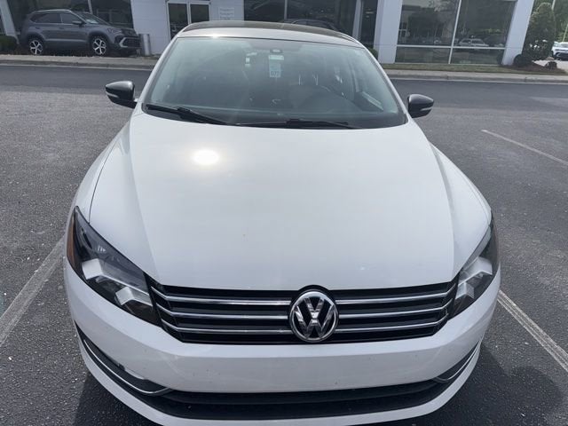 2014 Volkswagen Passat 1.8T Sport