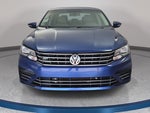 2017 Volkswagen Passat R-Line w/Comfort Pkg