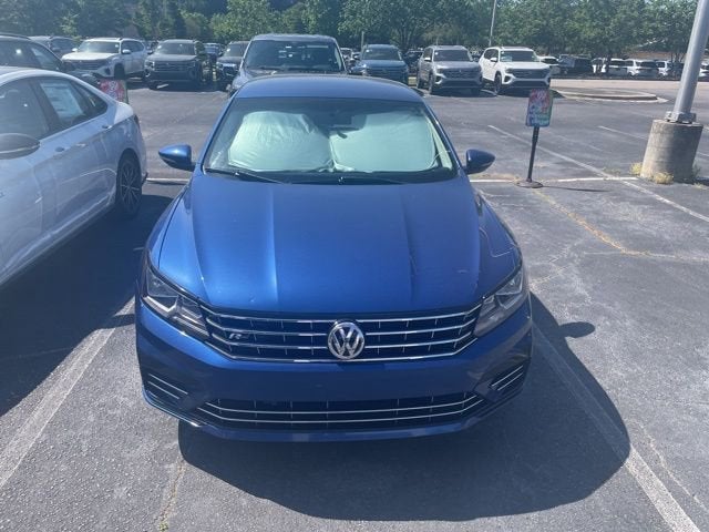 2017 Volkswagen Passat R-Line w/Comfort Pkg