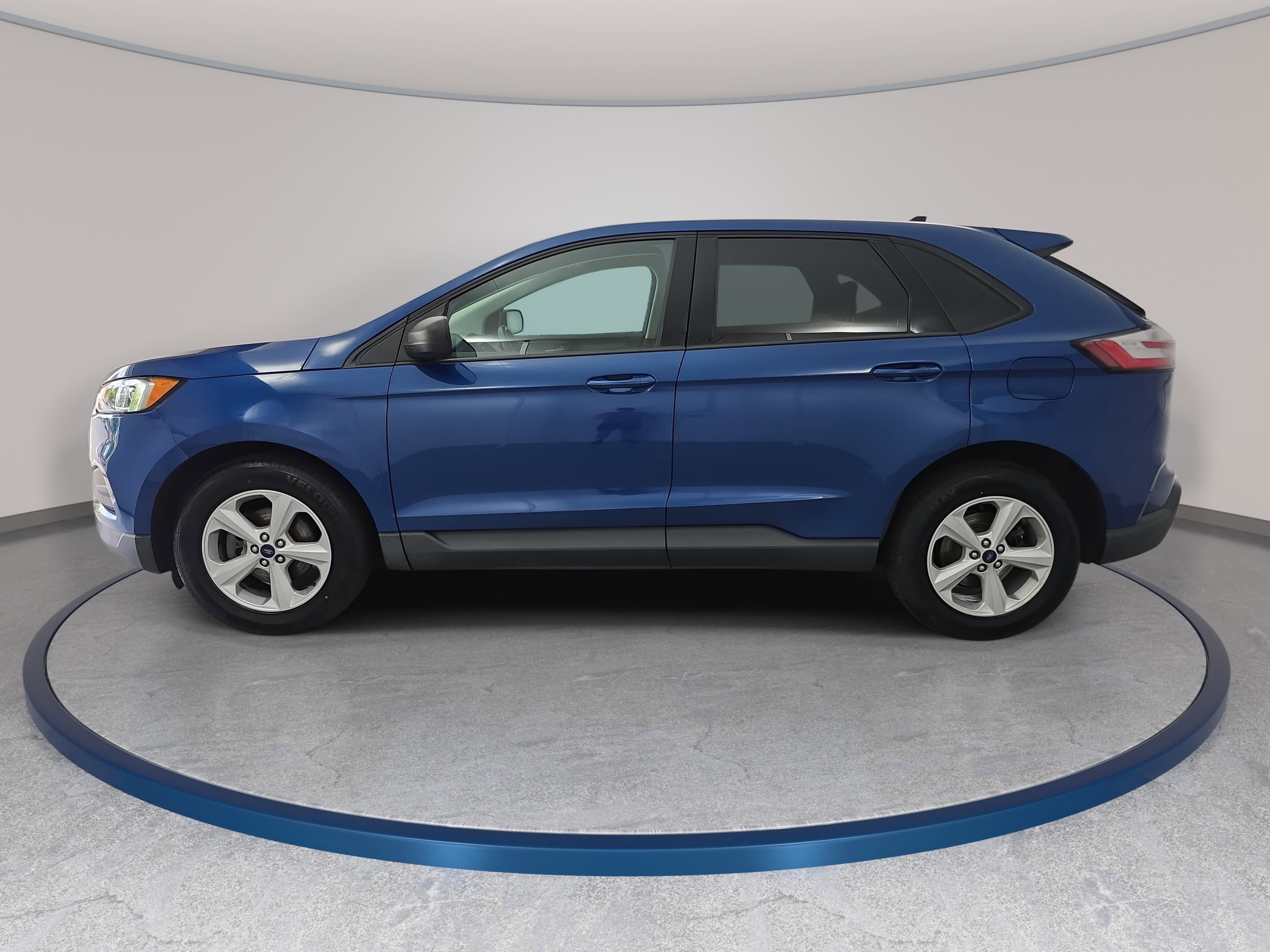 2020 Ford Edge SE