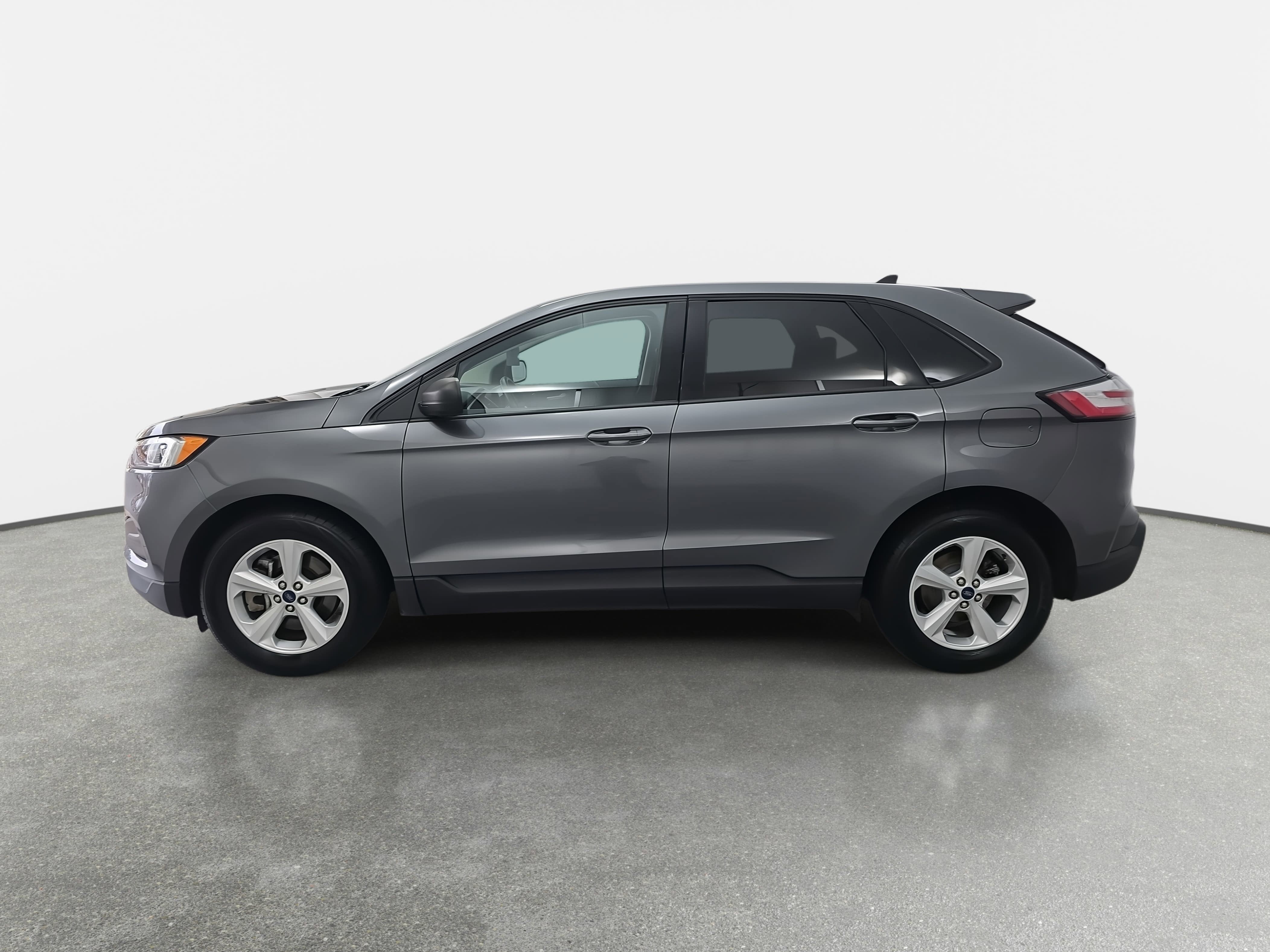 2021 Ford Edge SE