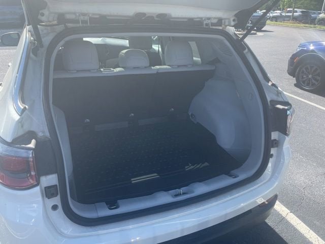 2019 Jeep Compass Latitude w/Sun/Wheel Pkg