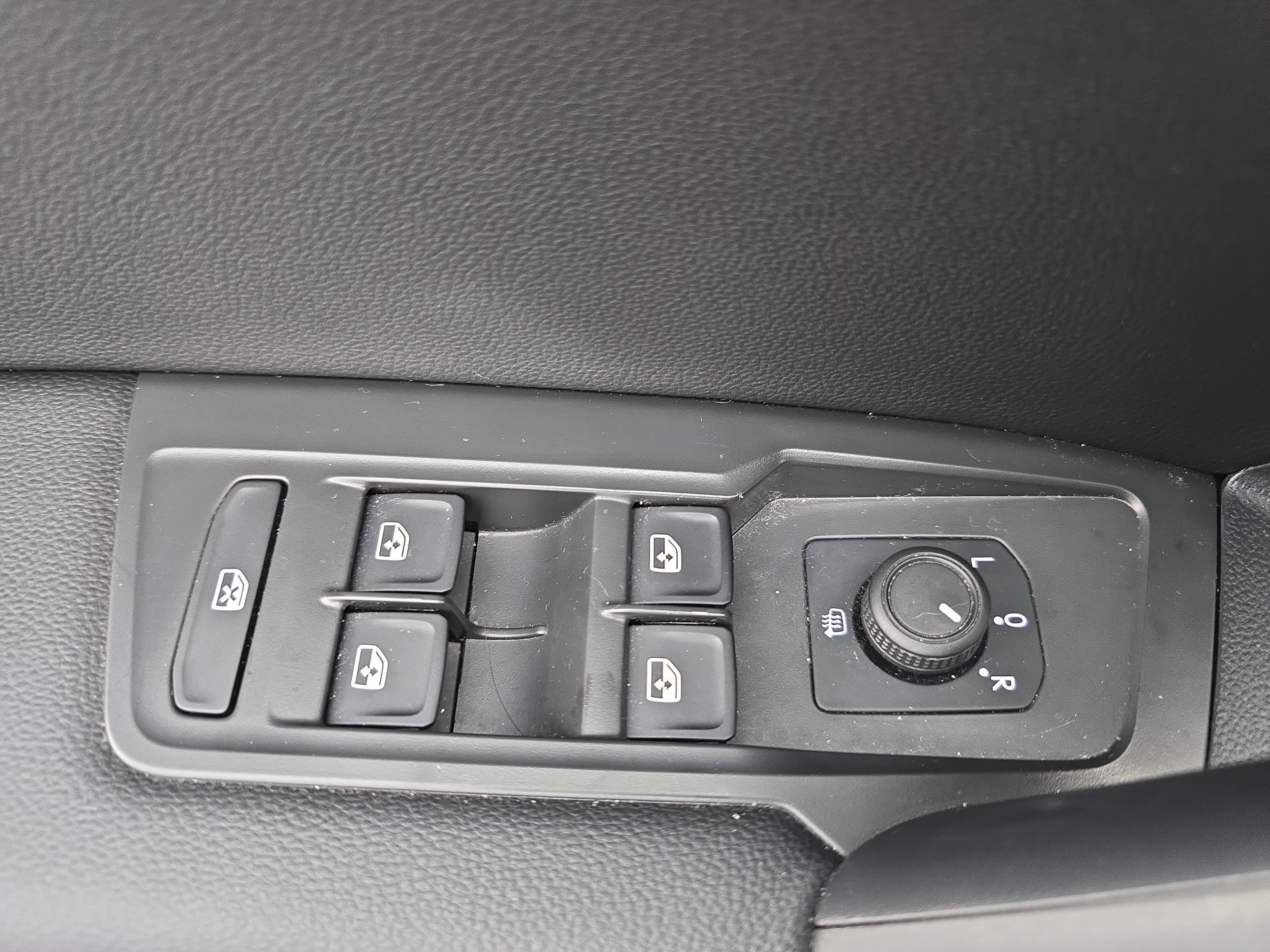 2022 Volkswagen Tiguan S